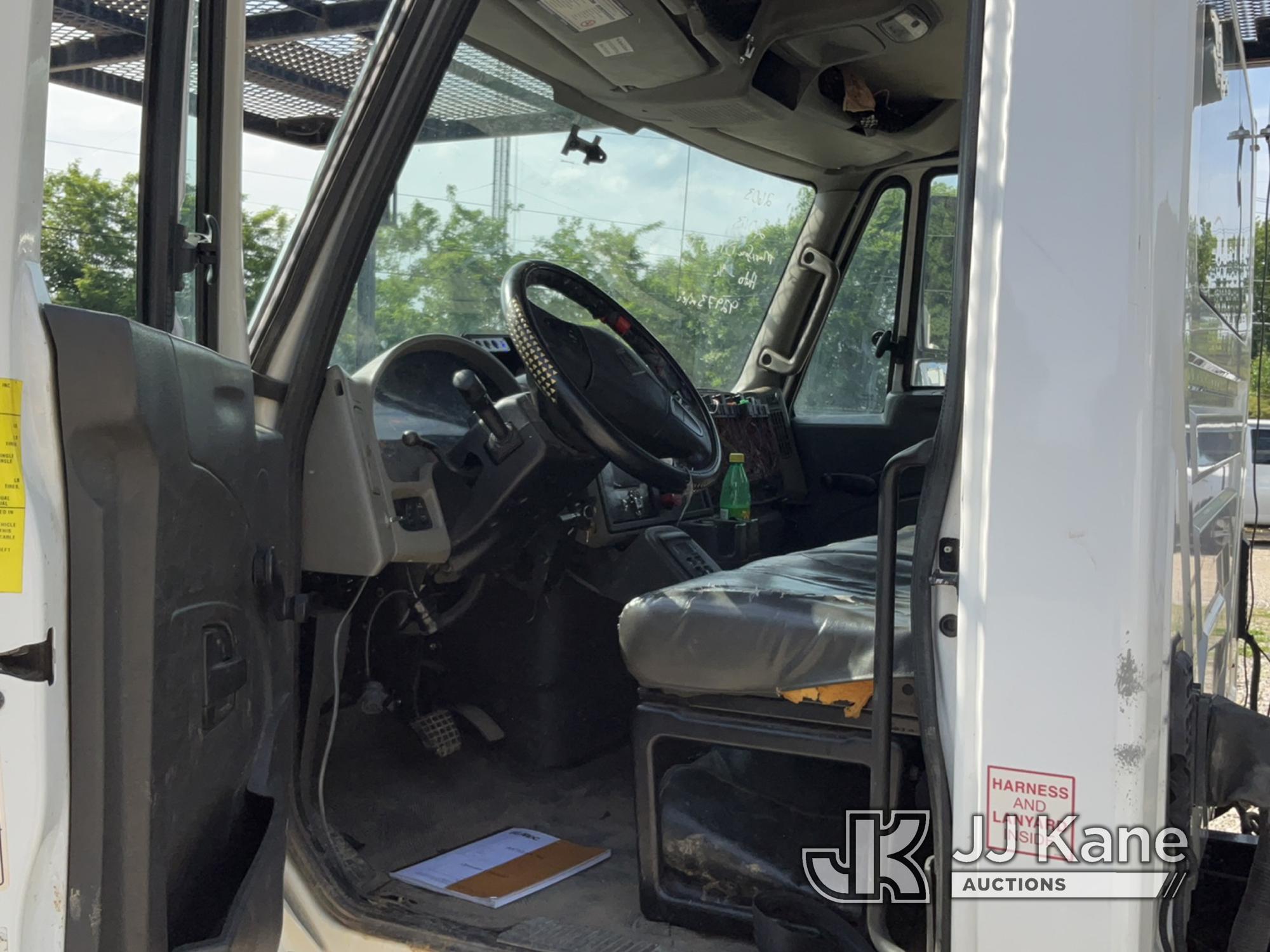 (Charlotte, NC) Altec AA755, Bucket Truck rear mounted on 2013 International 4300 Utility Truck Runs