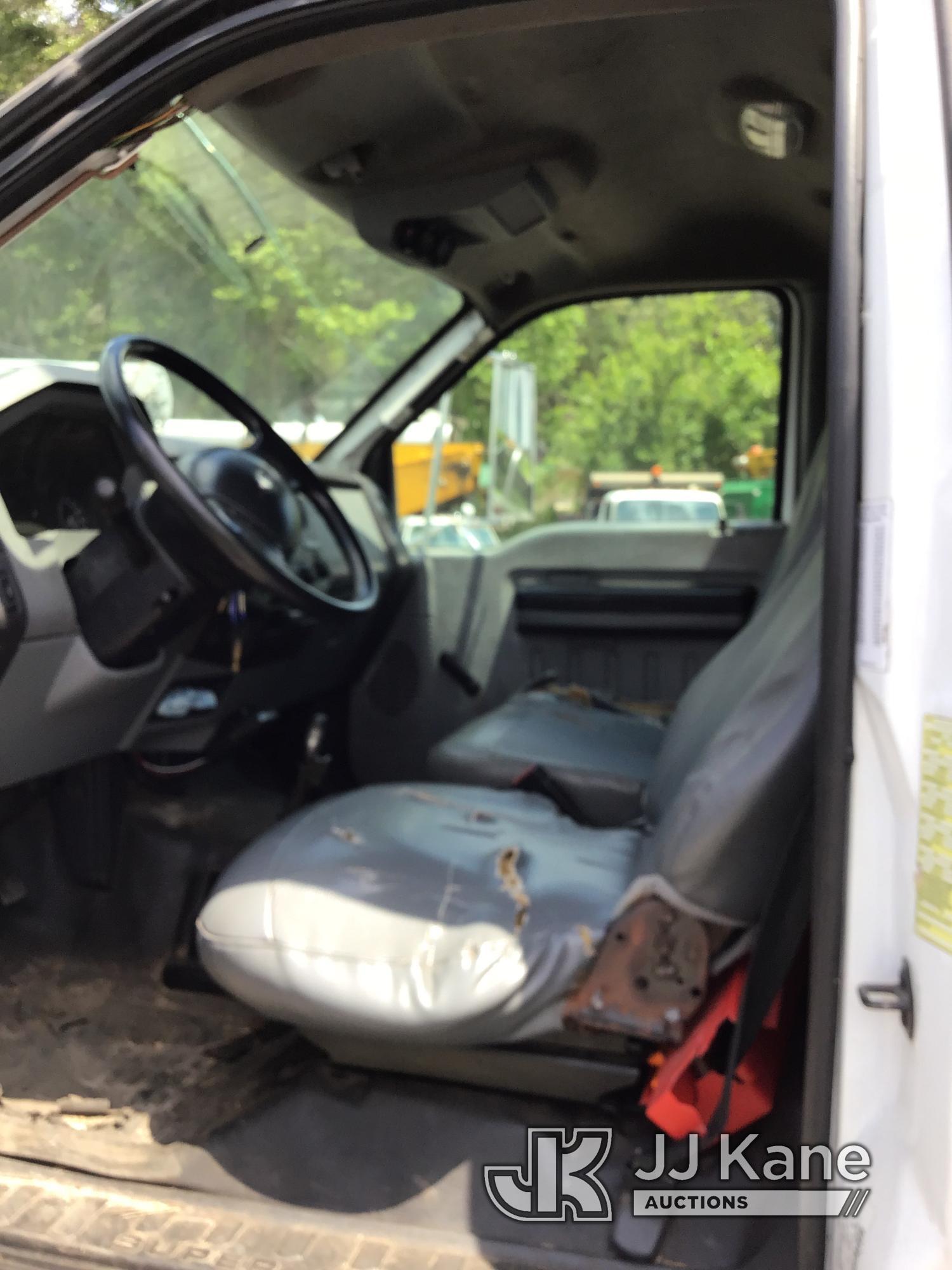 (Ocala, FL) 2012 Ford F750 Chipper Dump Truck Runs & Moves, Bed Dumps) (Minor Body Damage.