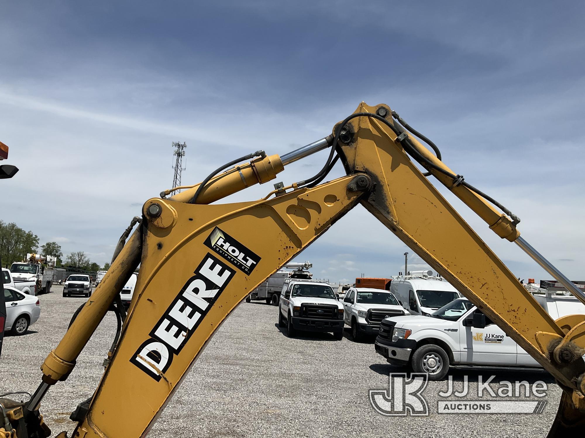 (Verona, KY) 2000 John Deere 310E 4x4 Tractor Loader Backhoe Runs, Moves & Operates