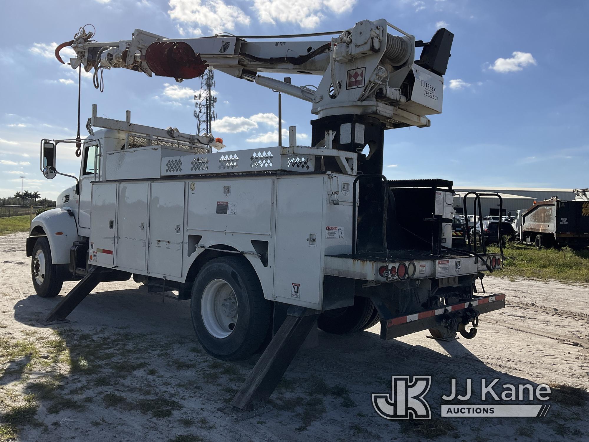 (Westlake, FL) Terex Commander 4047, Digger Derrick rear mounted on 2007 Peterbilt 335 Utility Truck