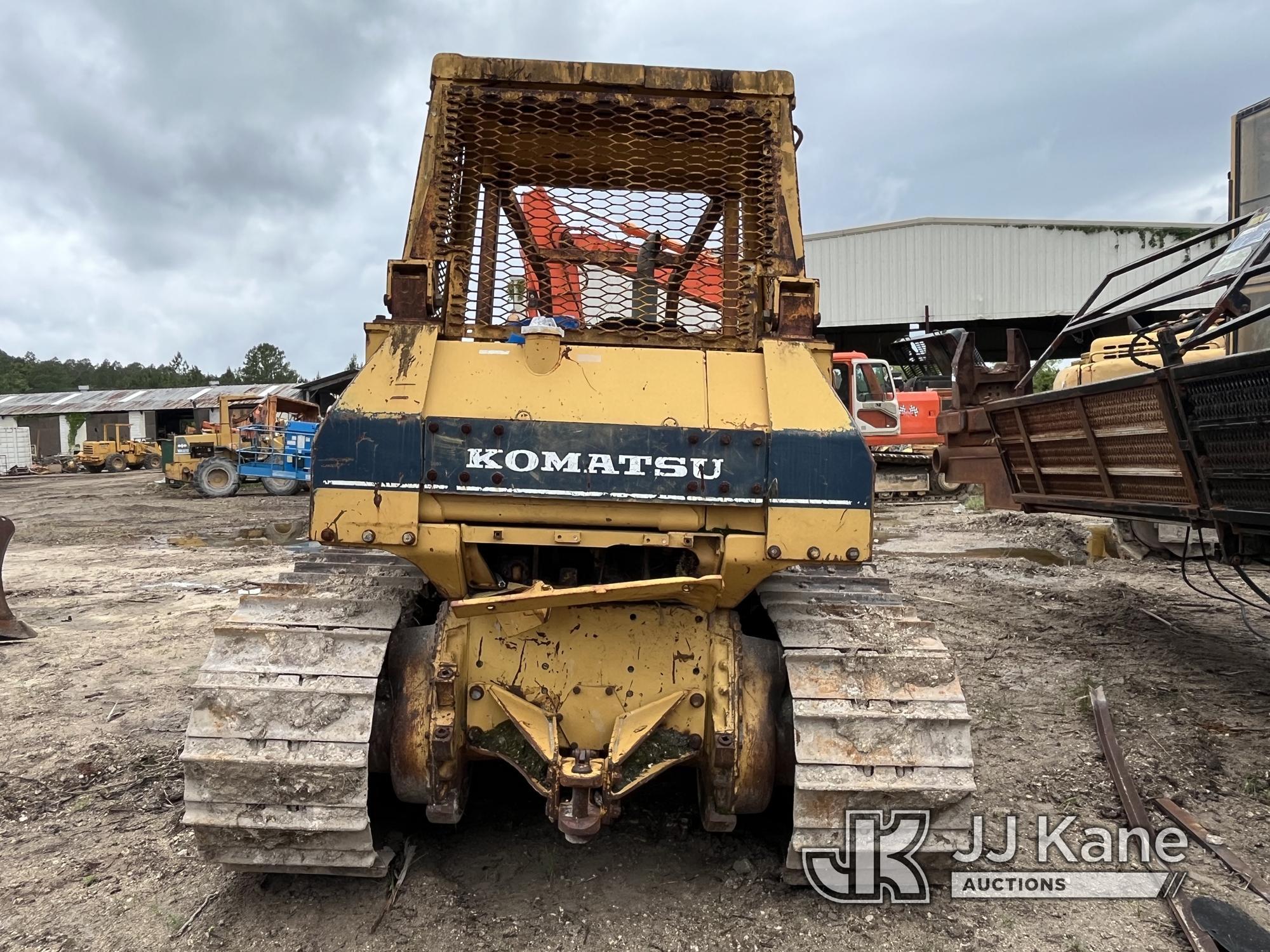 (Lake Butler, FL) 1987 Komatsu D58E1 Crawler Tractor Dose Not Run, Move, or Operate, Condition Unkno