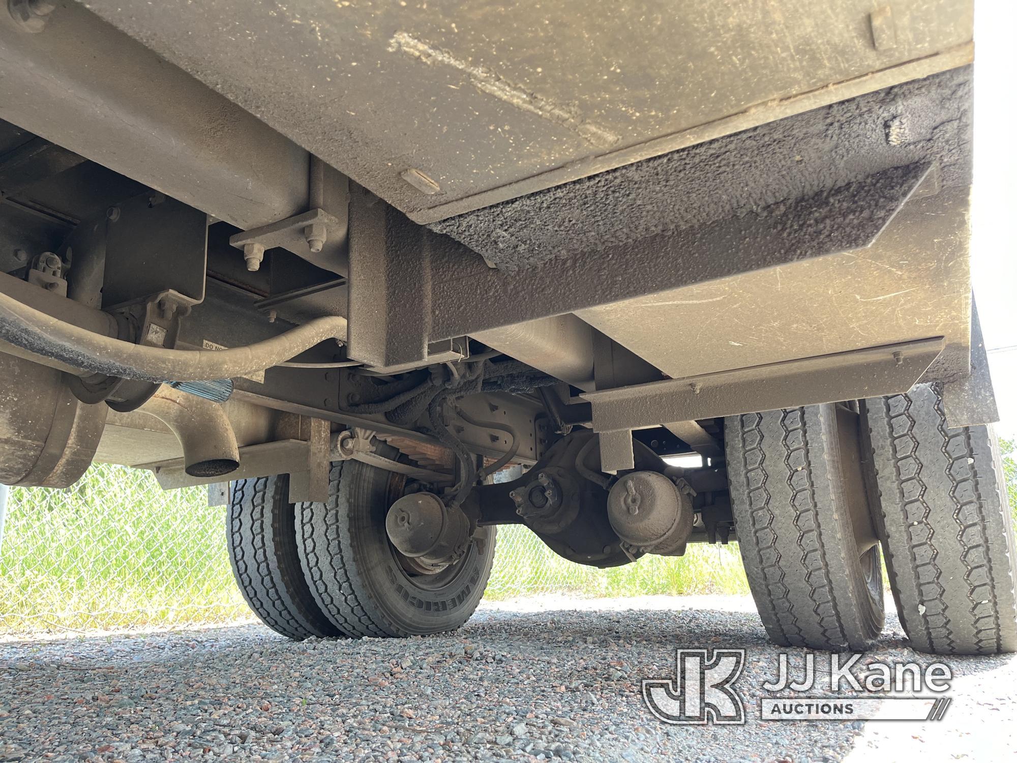 (Chester, VA) 2007 International 4300 Chipper Dump Truck Not Running, Cranks, Does Not Start) (Opera