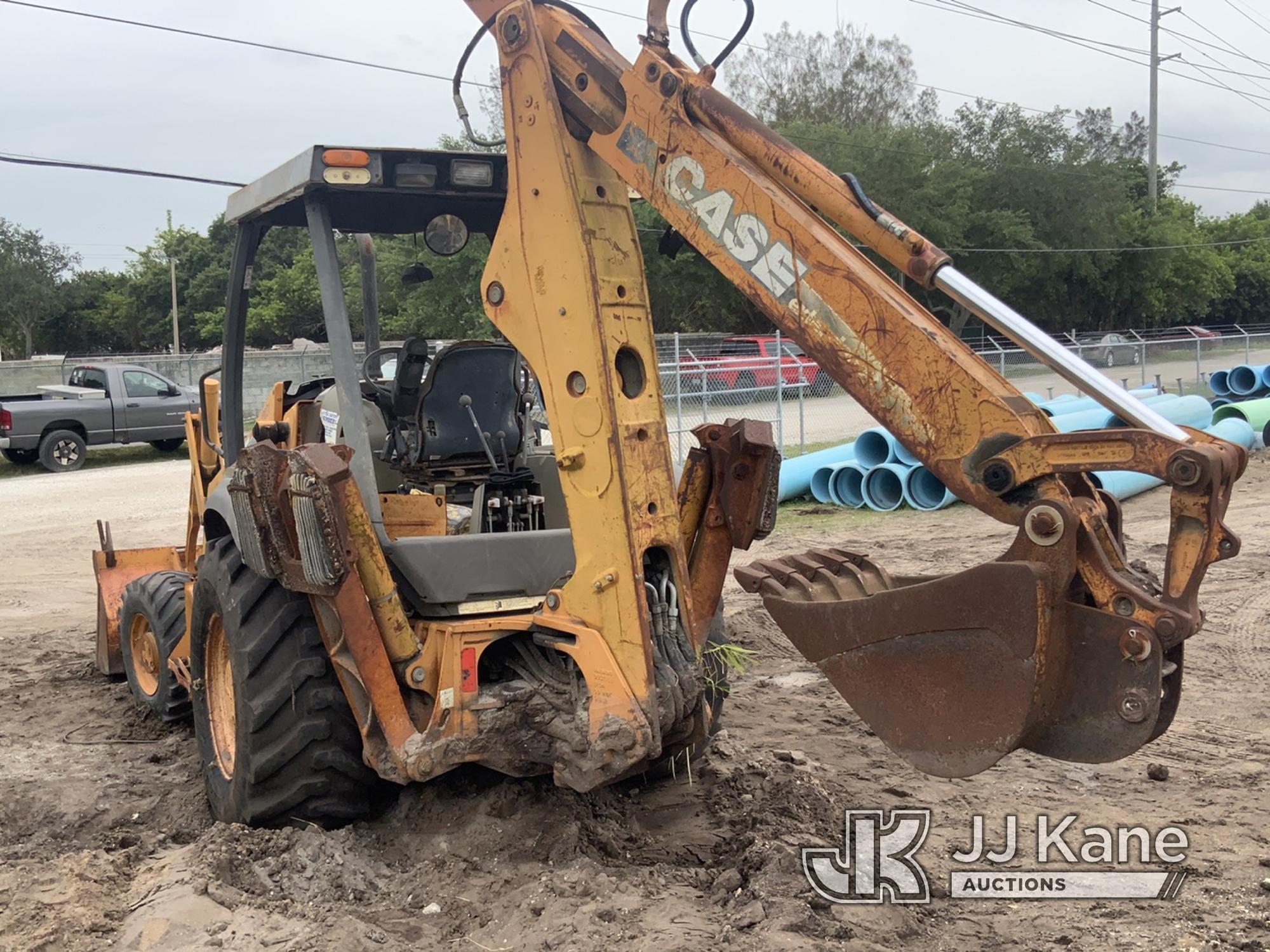 (Fort Pierce, FL) Case 580SM Tractor Loader Backhoe Not Running, Condition Unknown)( Dash Apart, Bat