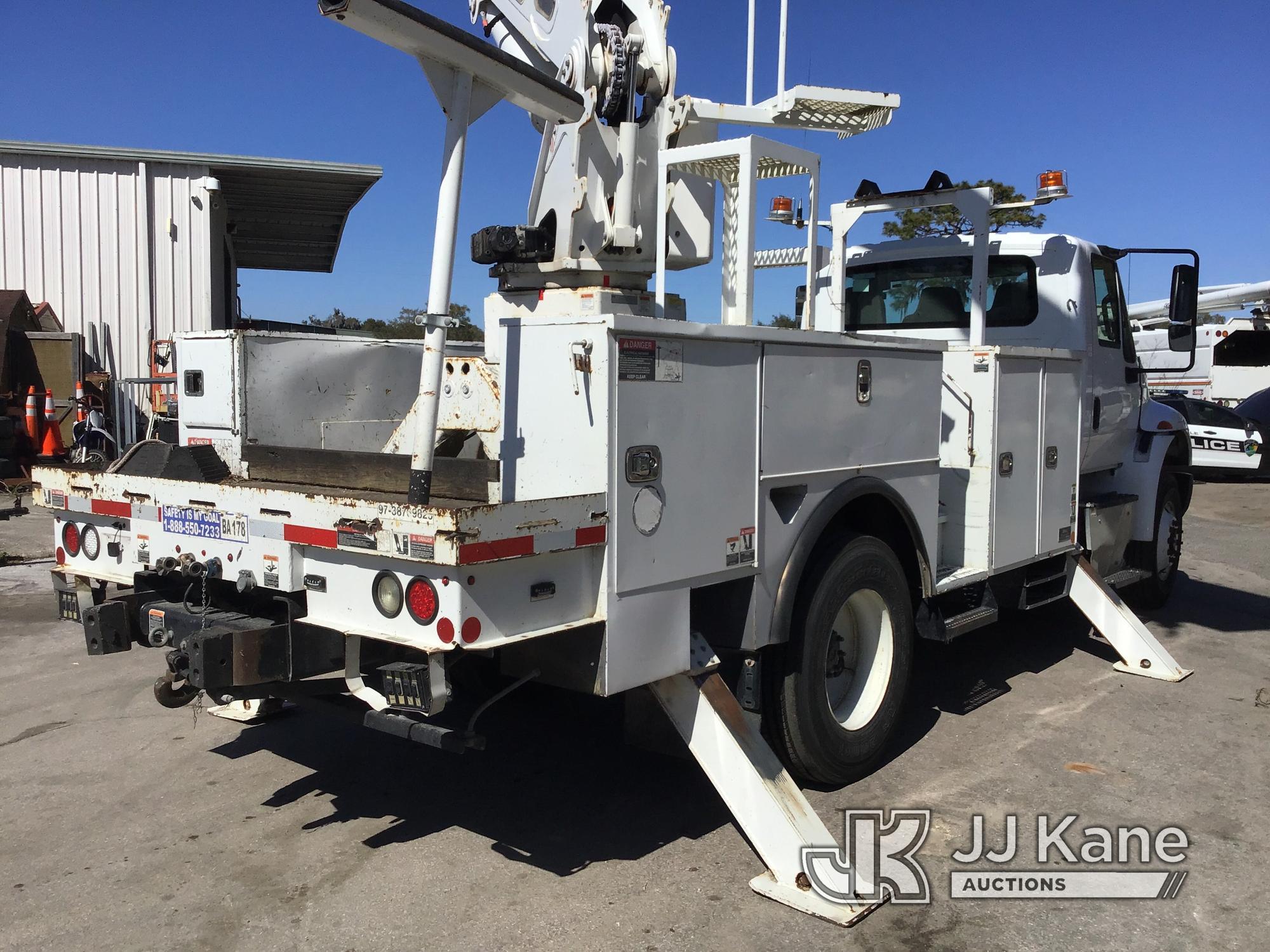 (Ocala, FL) Altec AA55, Material Handling Bucket Truck rear mounted on 2017 International 4300 Utili