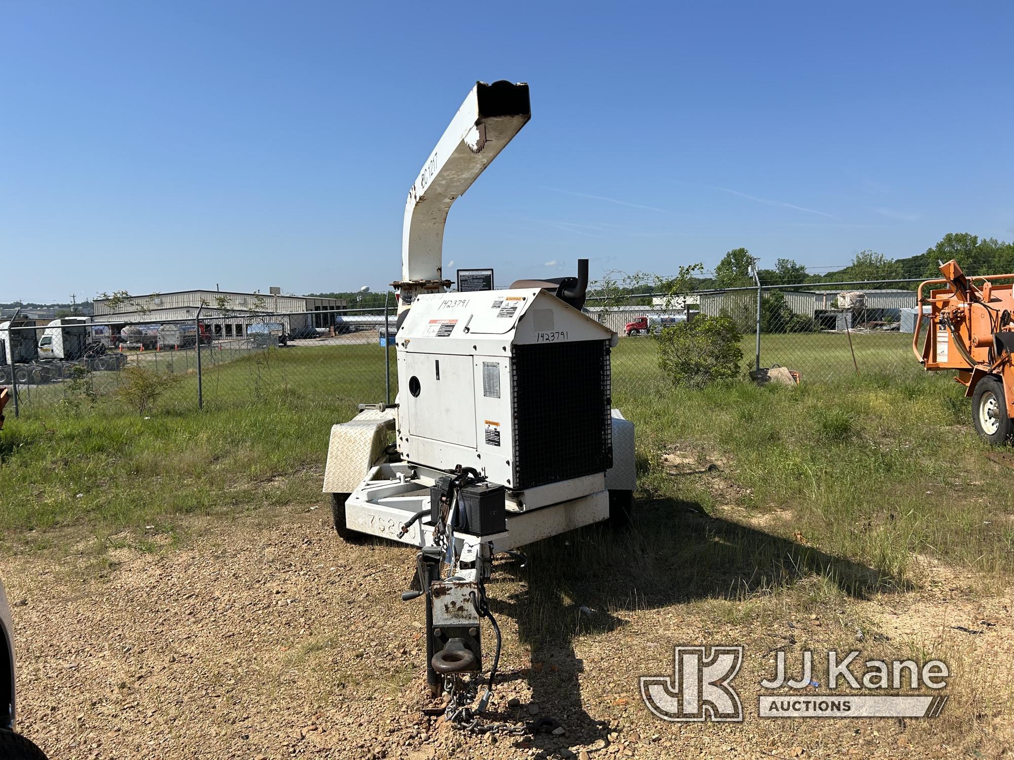 (Byram, MS) 2007 Altec DC1217 Chipper (12in DISC) Runs & Operates) (Jump To Start, Battery In Poor C