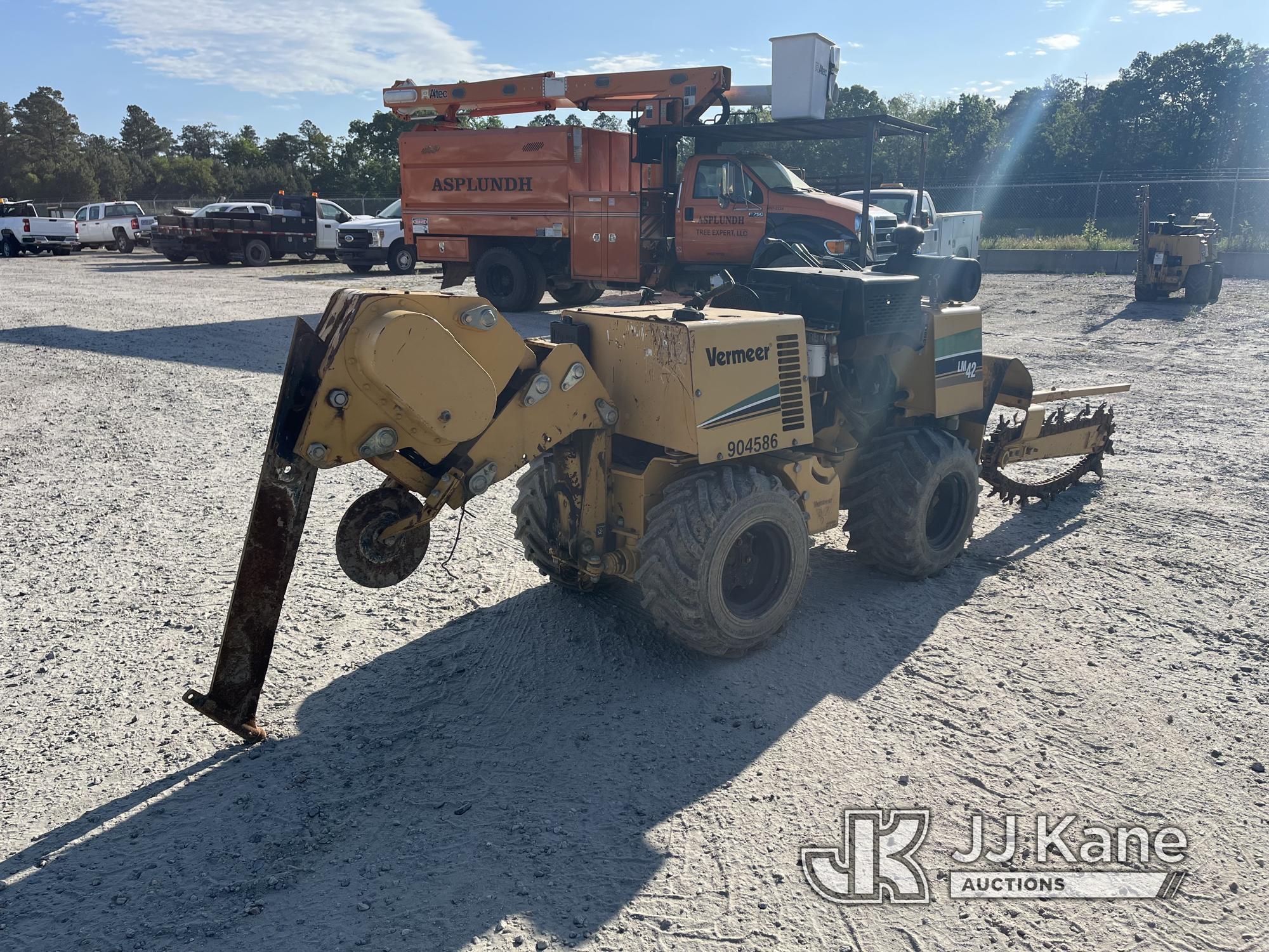 (Chester, VA) 2012 Vermeer LM42 Walk Beside Articulating Combo Trencher/Vibratory Cable Plow Operate