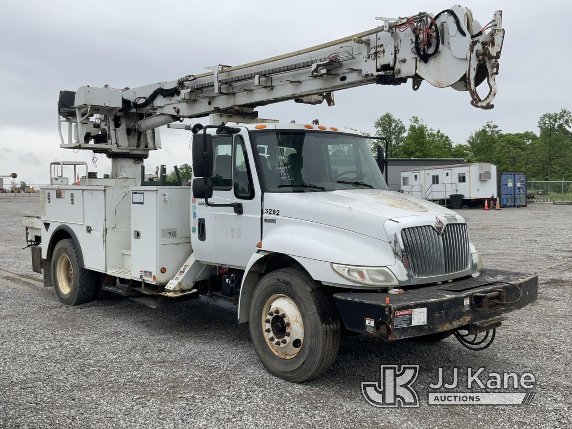 (Verona, KY) Altec DC47-TR, Digger Derrick rear mounted on 2014 International Durastar 4300 Utility