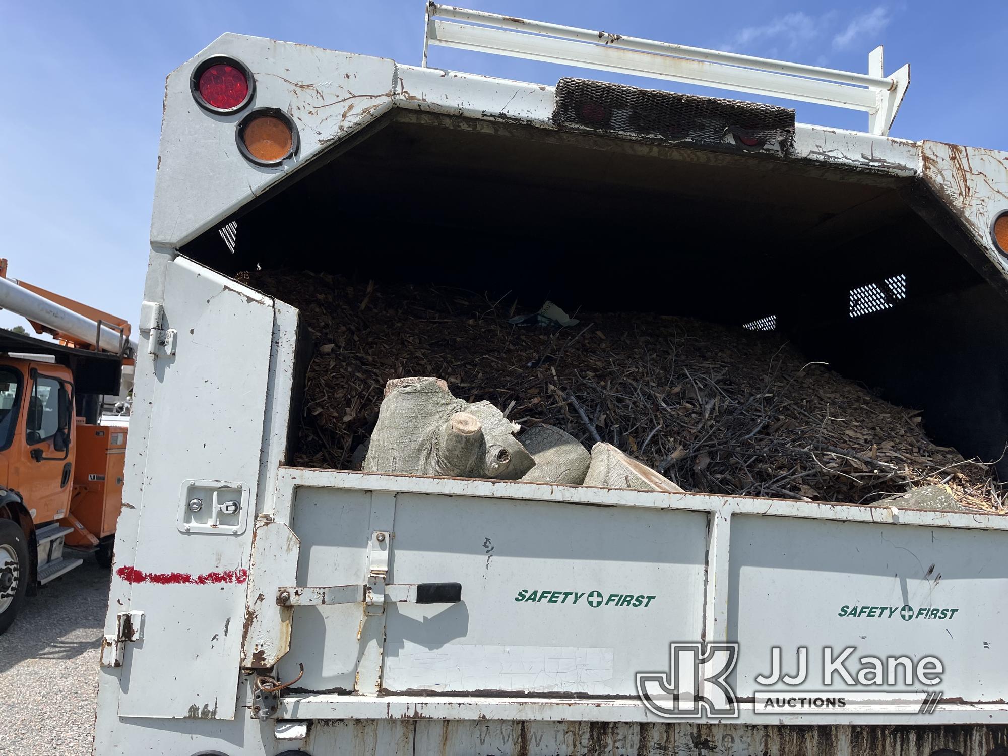 (Chester, VA) 2007 International 4300 Chipper Dump Truck Not Running, Cranks, Does Not Start) (Opera
