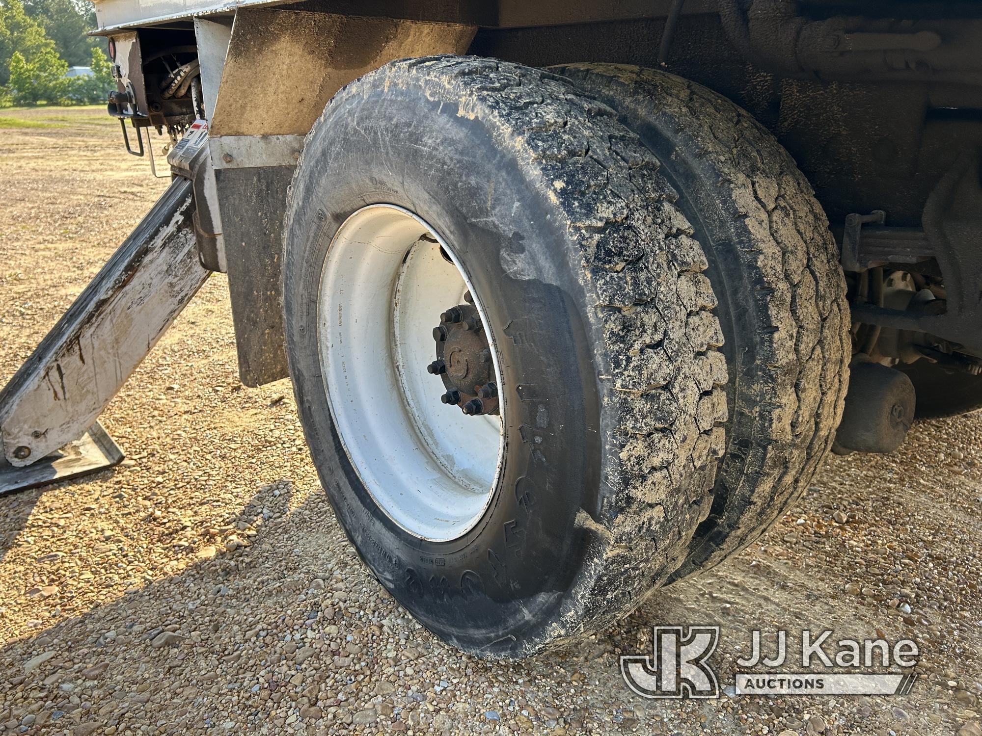 (Byram, MS) Altec DC47-TR, Digger Derrick rear mounted on 2013 International 4300 Flatbed/Utility Tr