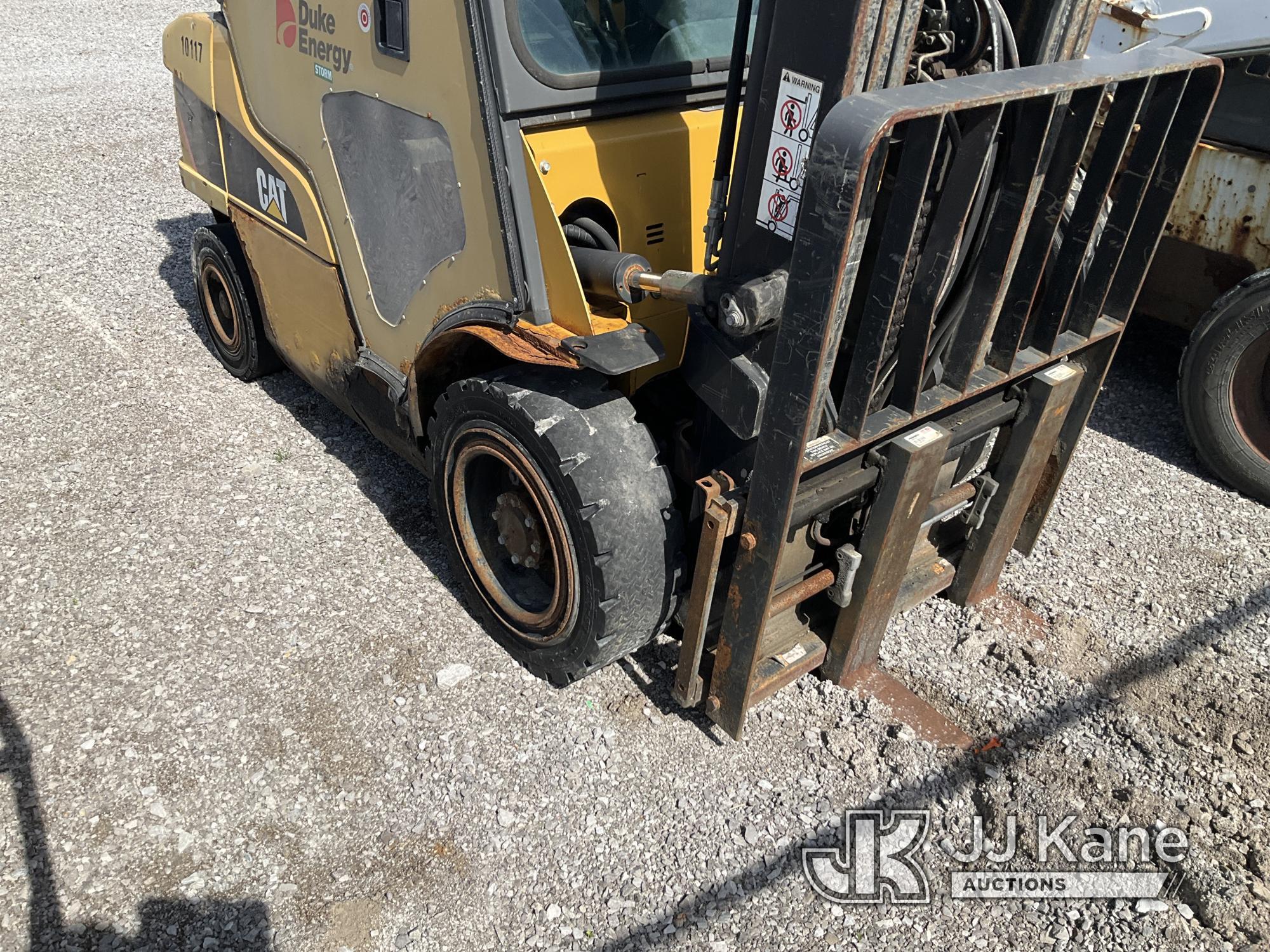 (Verona, KY) 2009 Caterpillar P6000D Rubber Tired Forklift Not Running, Condition Unknown, Steering