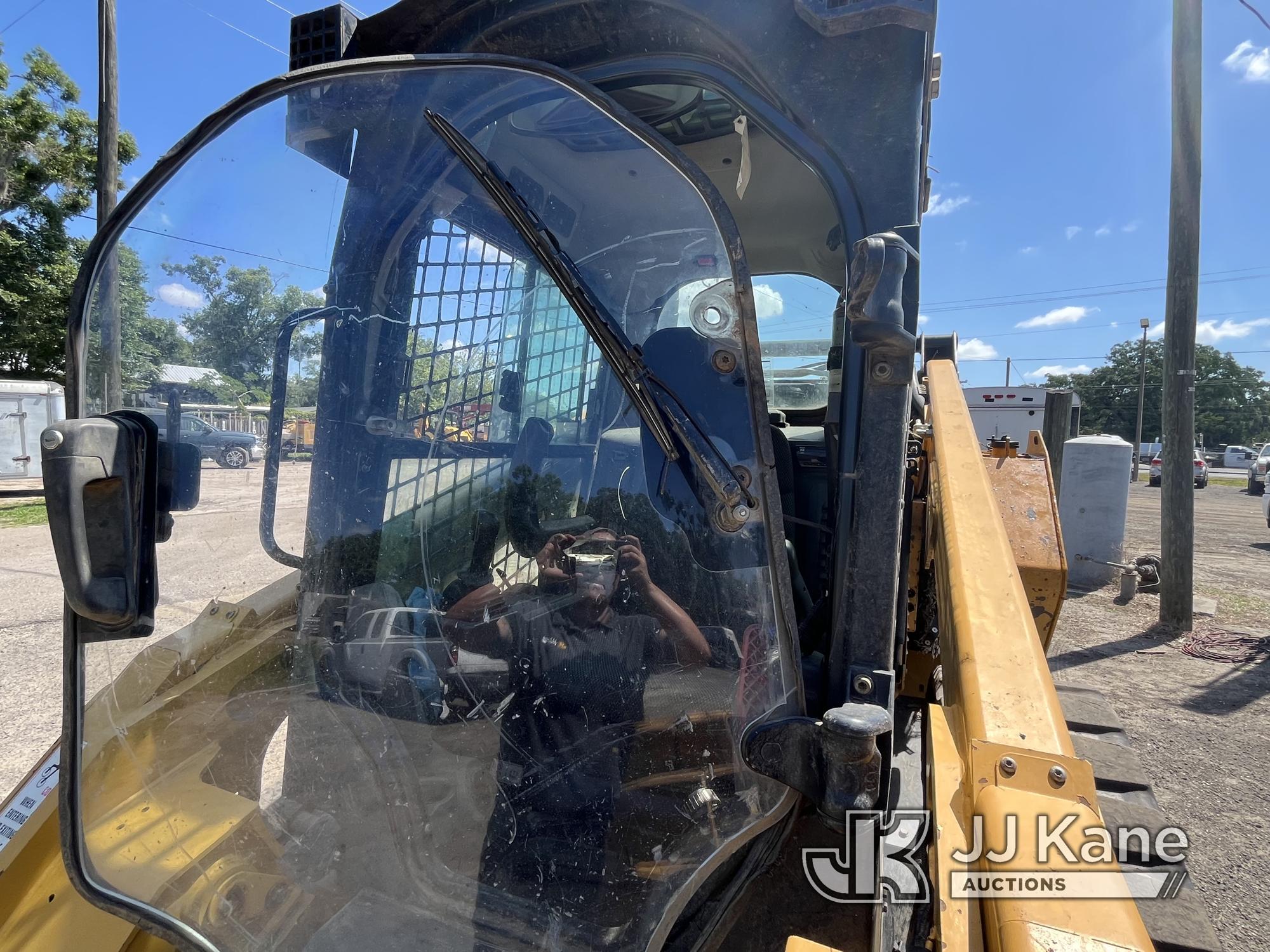 (Tampa, FL) 2020 Caterpillar 299D3XE Skid Steer Loader Runs, Moves)( Body Damage, Hydraulic Leak