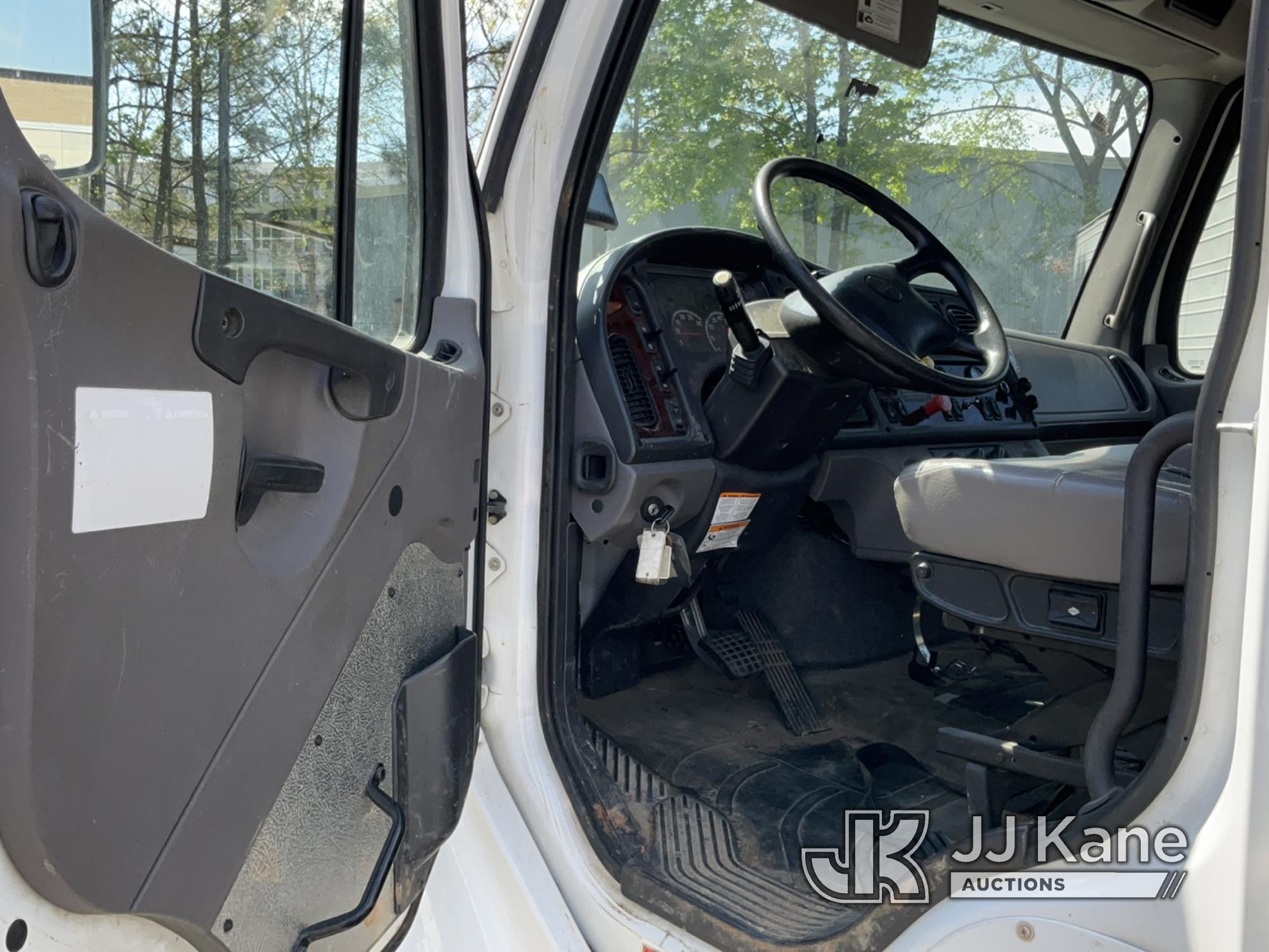 (Charlotte, NC) HiRanger TC55-MH, Articulating Material Handling Bucket Truck rear mounted on 2019 F