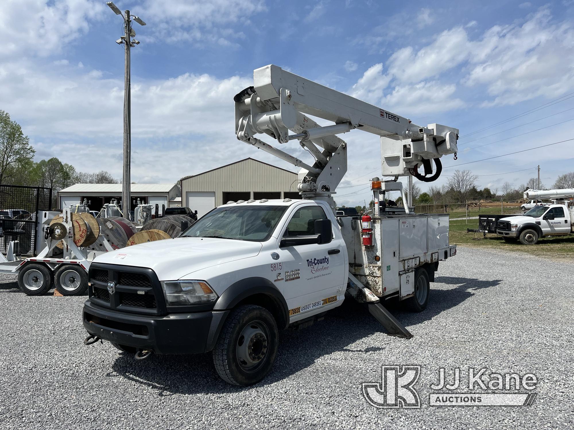 (Scottsville, KY) HiRanger/Terex TL37-M, Articulating & Telescopic Material Handling Bucket Truck mo