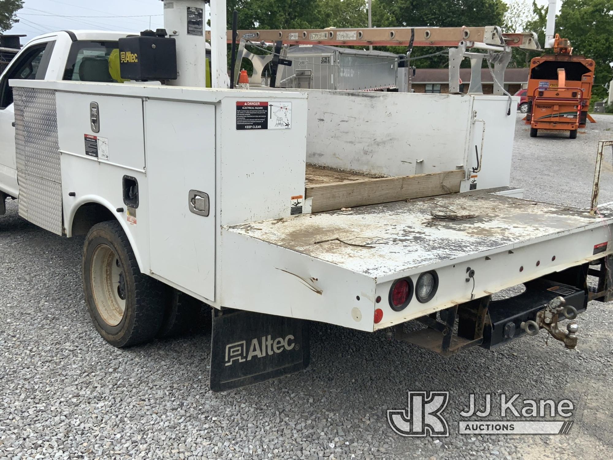 (New Tazewell, TN) Altec AT235, Non-Insulated Bucket Truck mounted behind cab on 2019 Ford F450 Serv