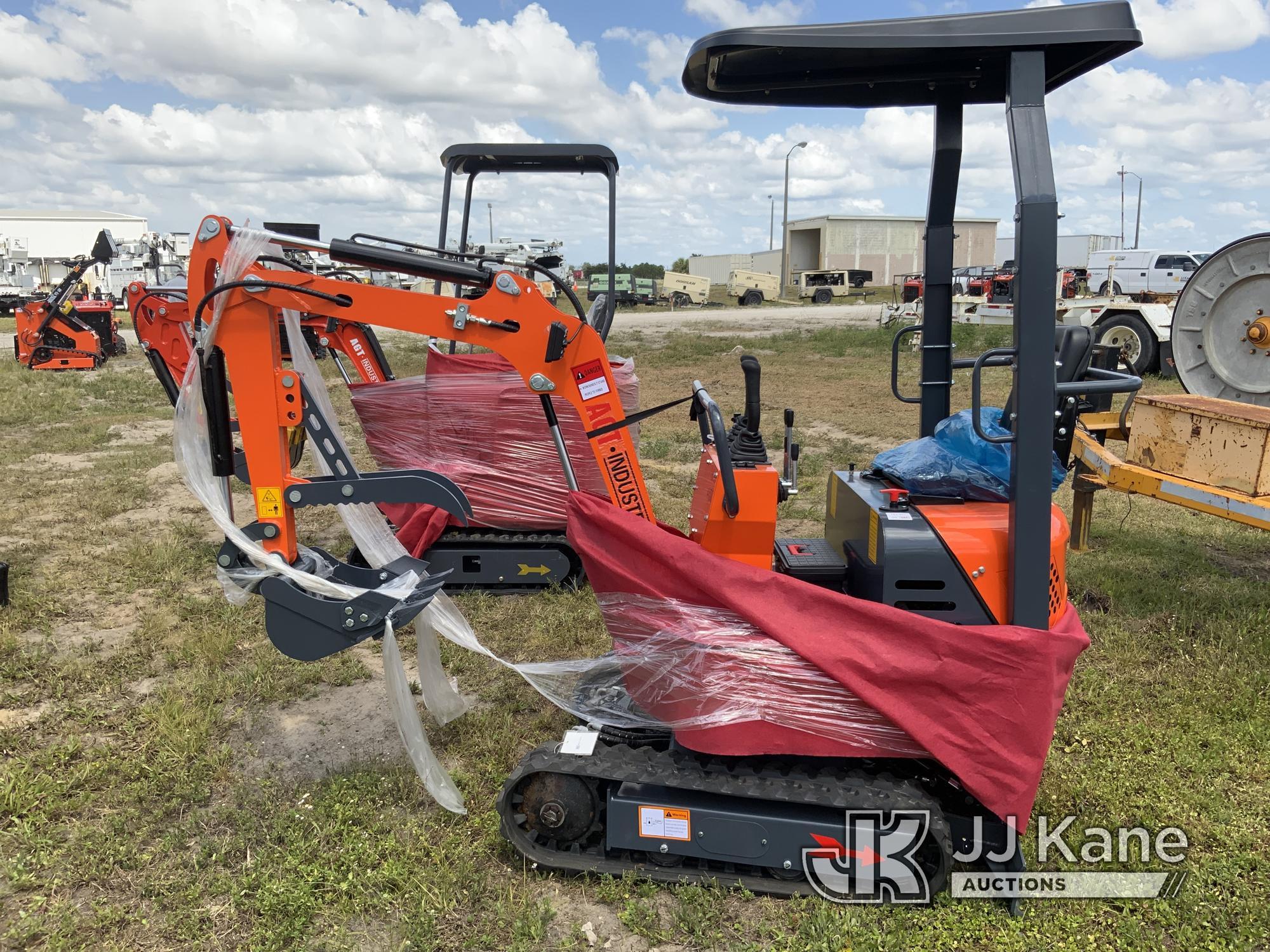 (Westlake, FL) 2024 AGT LH12R Mini Hydraulic Excavator New/Unused