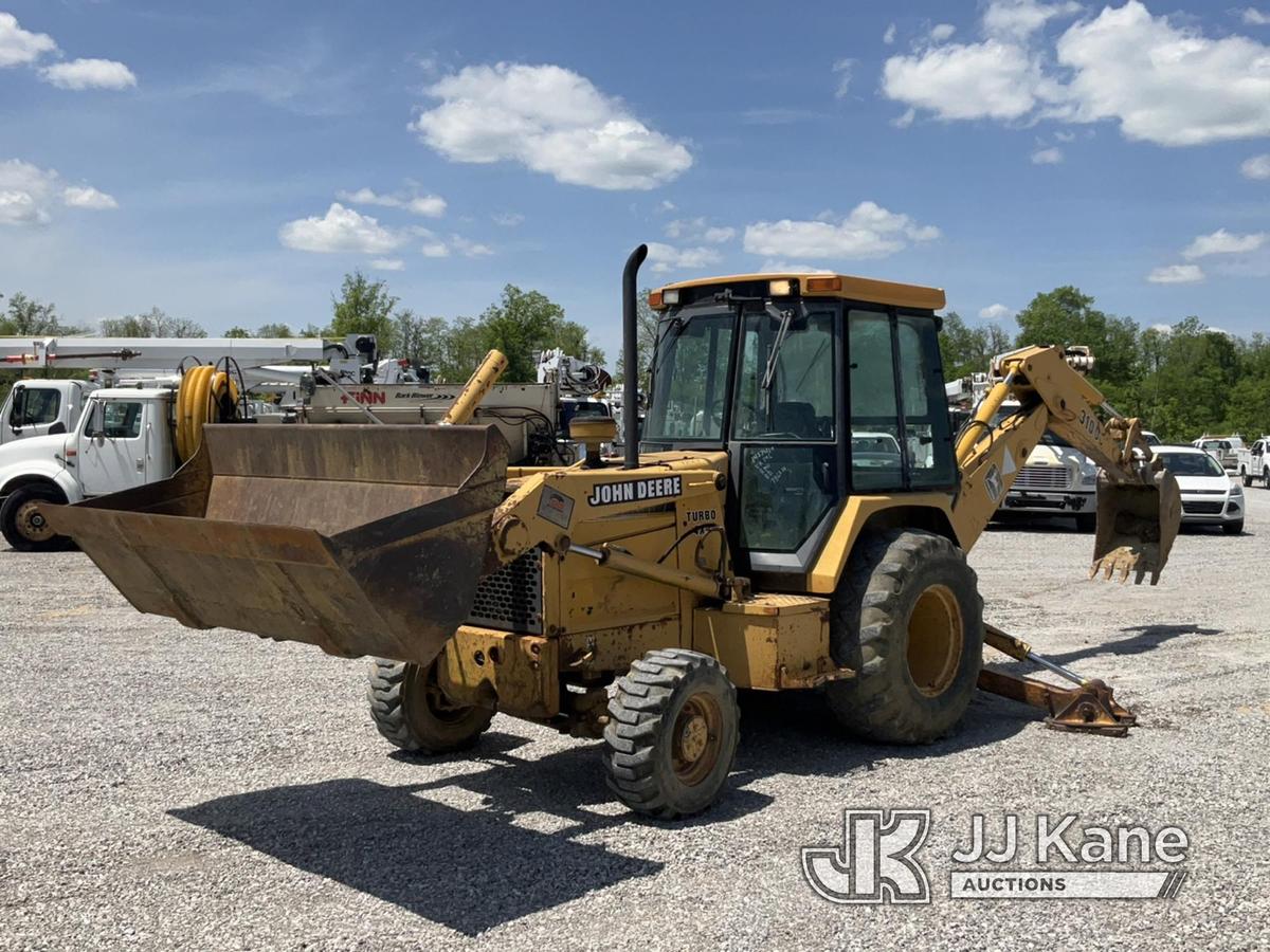 (Verona, KY) 1994 John Deere 310D 4x4 Tractor Loader Backhoe Runs, Moves & Operates) (Rust Damage