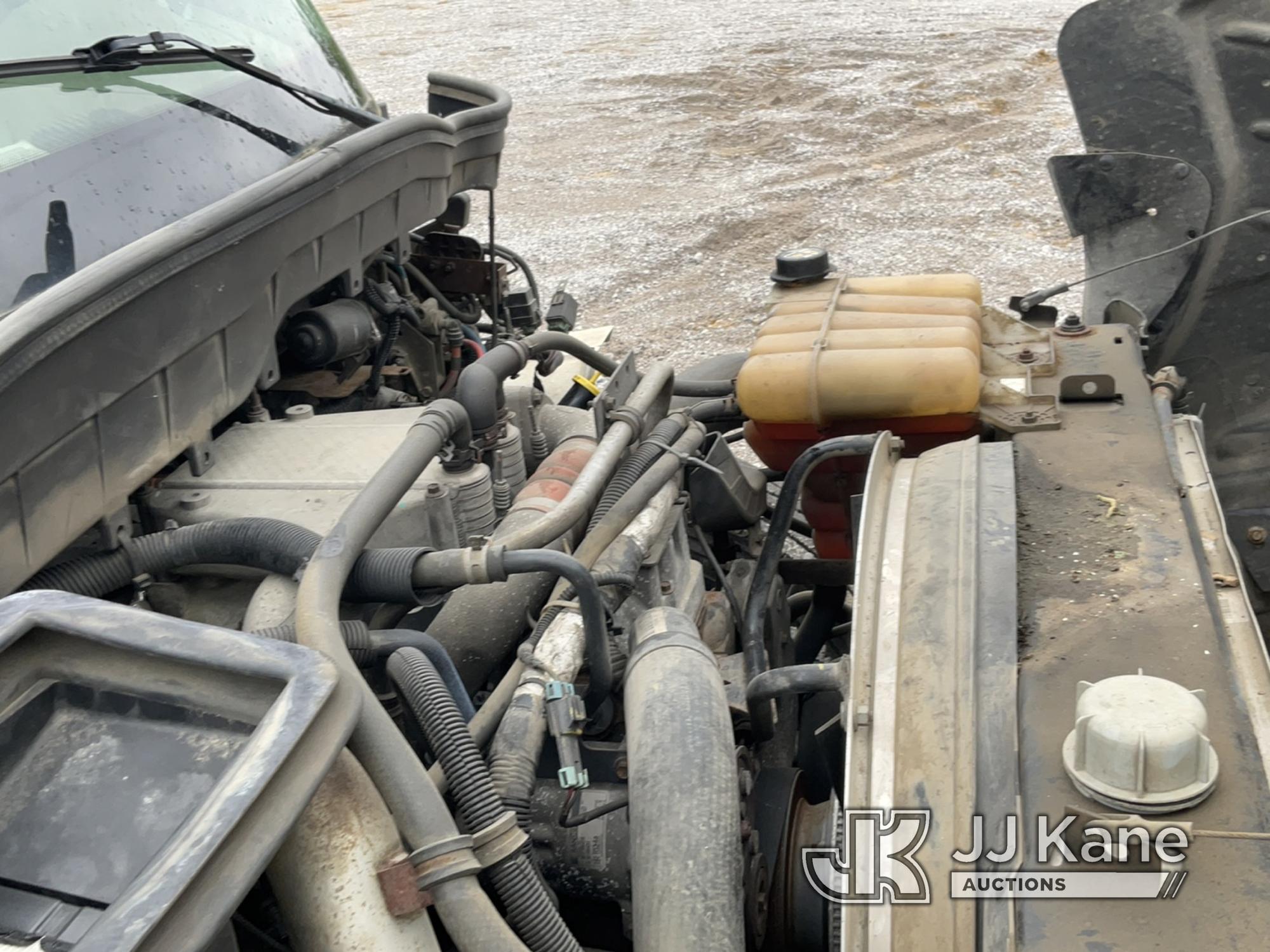 (Verona, KY) Altec DC47-TR, Digger Derrick rear mounted on 2014 International Durastar 4300 Utility