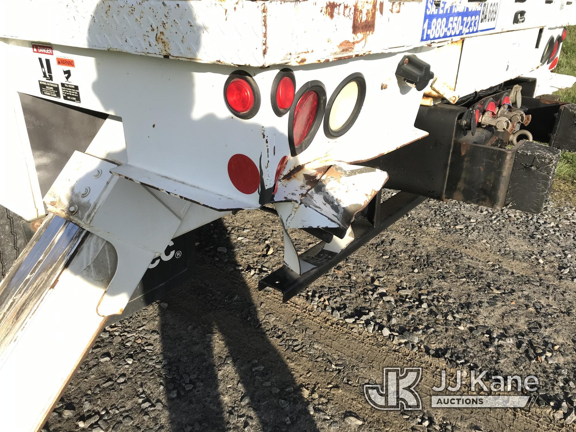 (Mount Airy, NC) Altec DM47B-TR, Digger Derrick rear mounted on 2015 Freightliner M2 106 Utility Tru