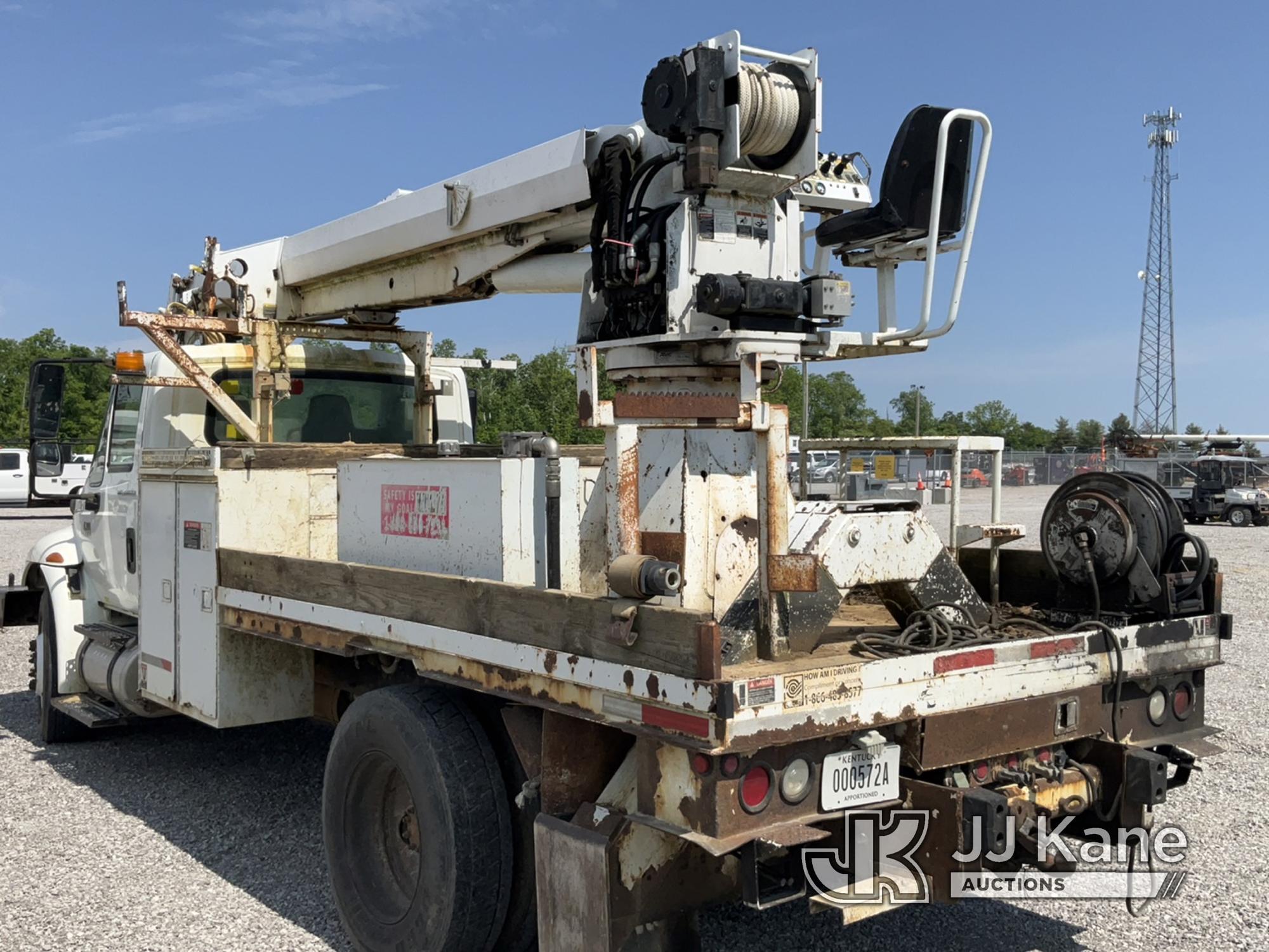 (Verona, KY) Altec DM47-TR, Digger Derrick rear mounted on 2008 International 4300 Flatbed/Utility T