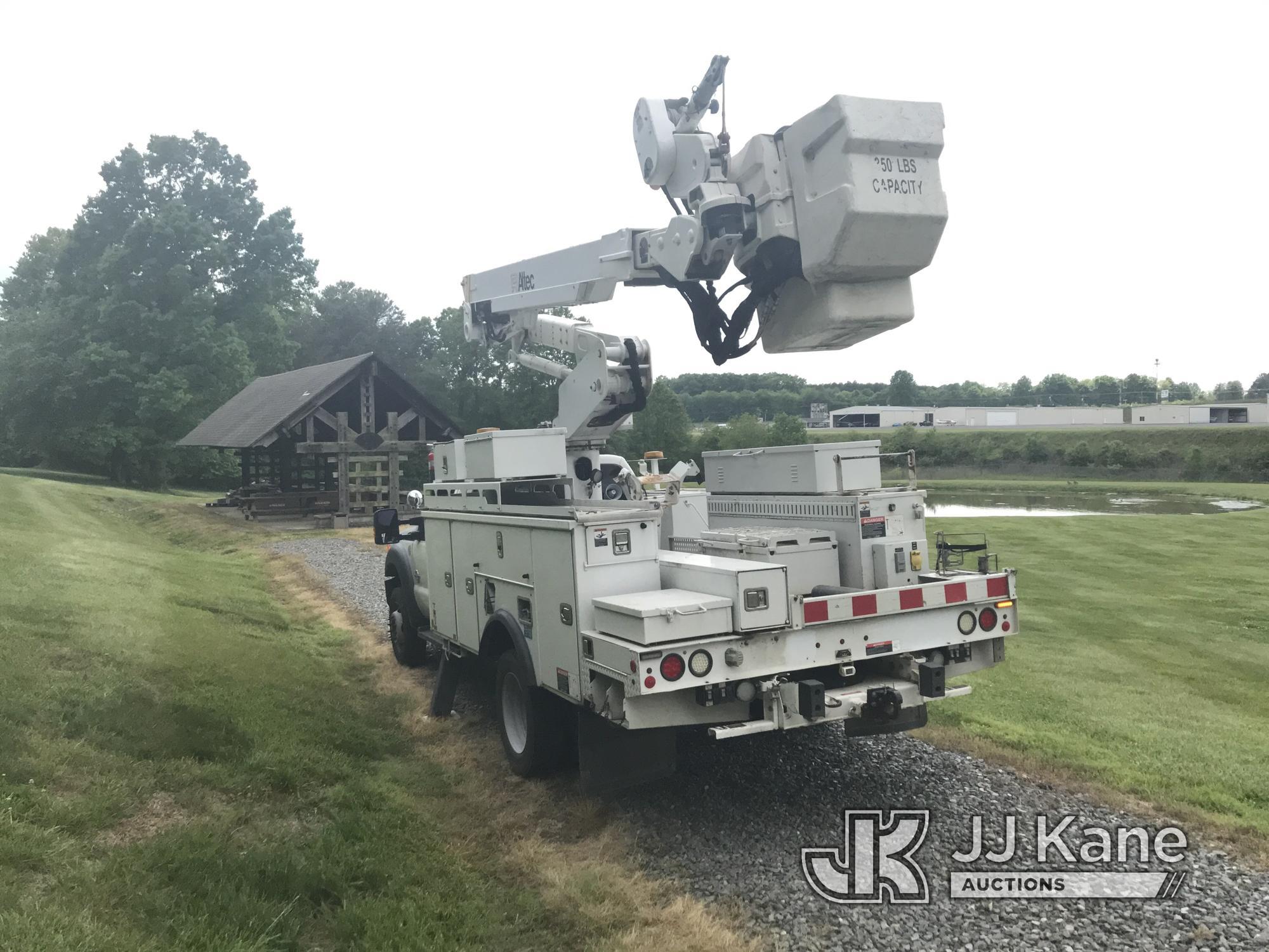 (Mount Airy, NC) Altec AT40-MH, Articulating & Telescopic Material Handling Bucket Truck mounted beh