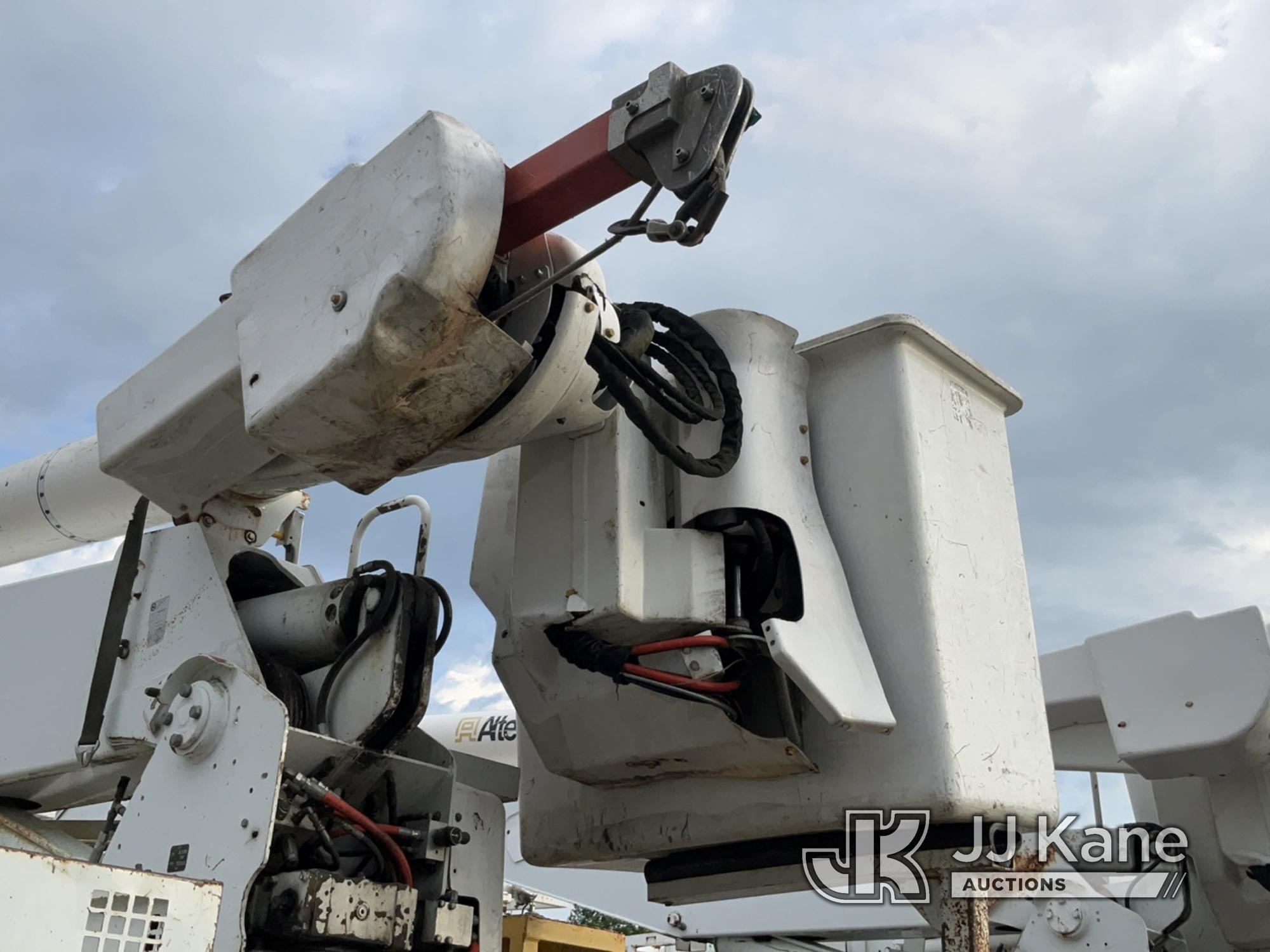 (Charlotte, NC) Altec AA755L, Material Handling Bucket rear mounted on 2004 International 7400 4x4 U