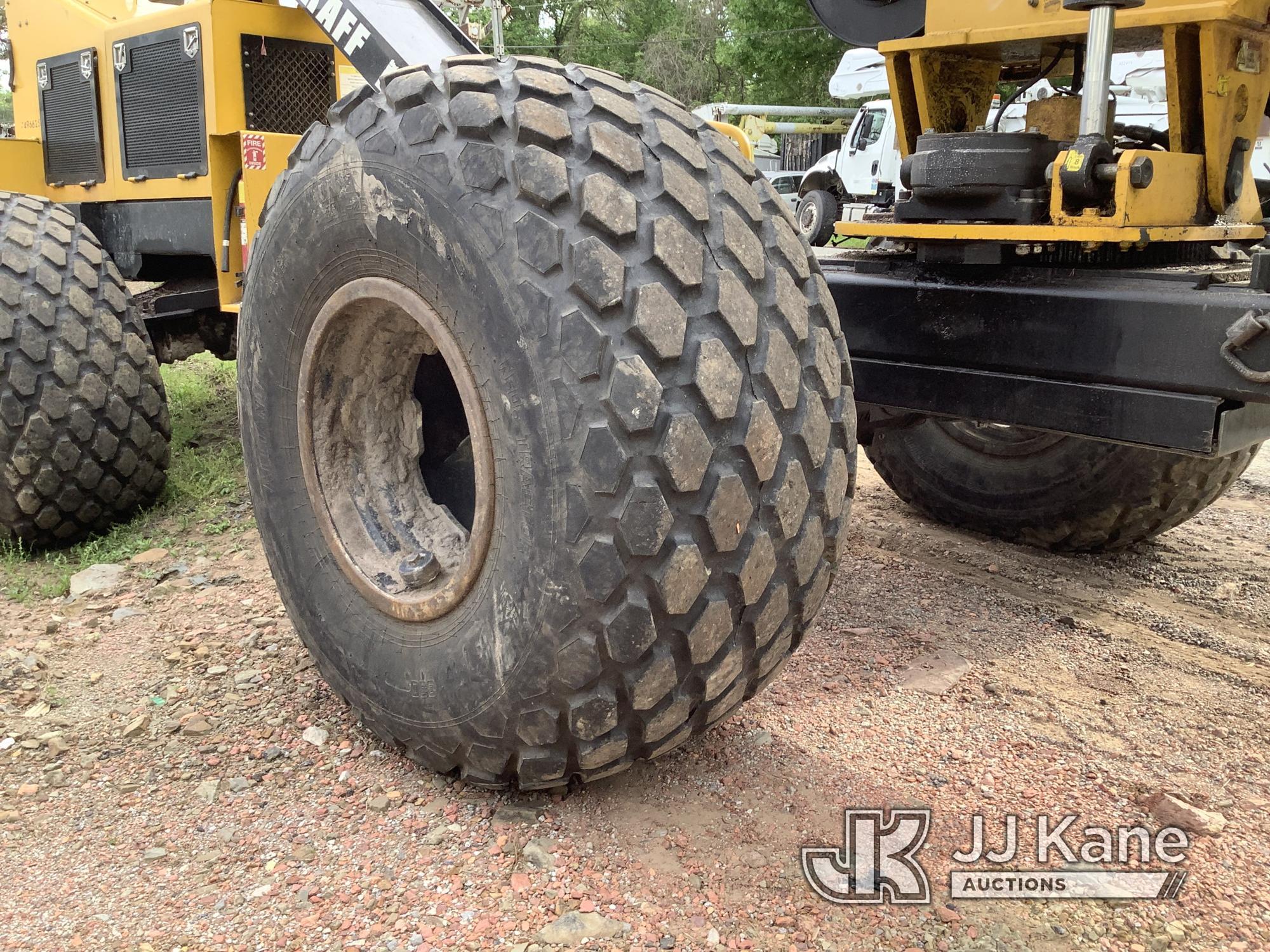 (Graysville, AL) 2016 Jarraff 4 Wheel Drive Skid Steer Loader Runs, Moves & Operates)(Seller States: