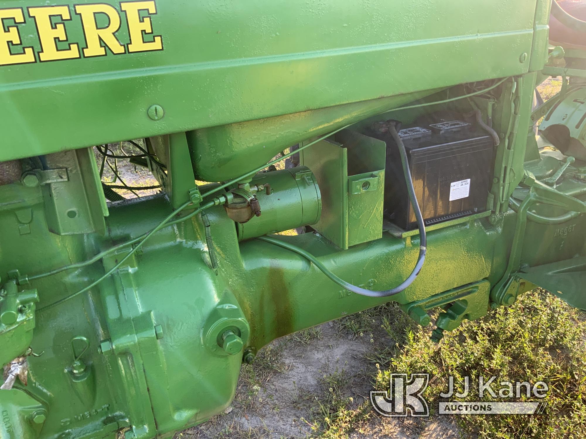 (Westlake, FL) 1949 John Deere Model MT Utility Tractor Not Running, Condition Unknown)( (Seller Sta