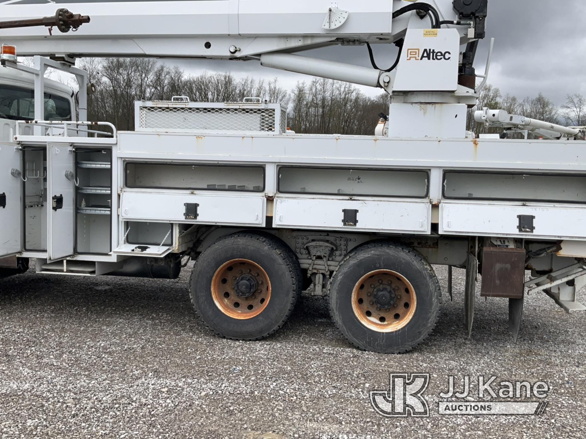 (Verona, KY) Altec D3060A-TR, Digger Derrick rear mounted on 2012 Freightliner M2 106 T/A Flatbed/Ut