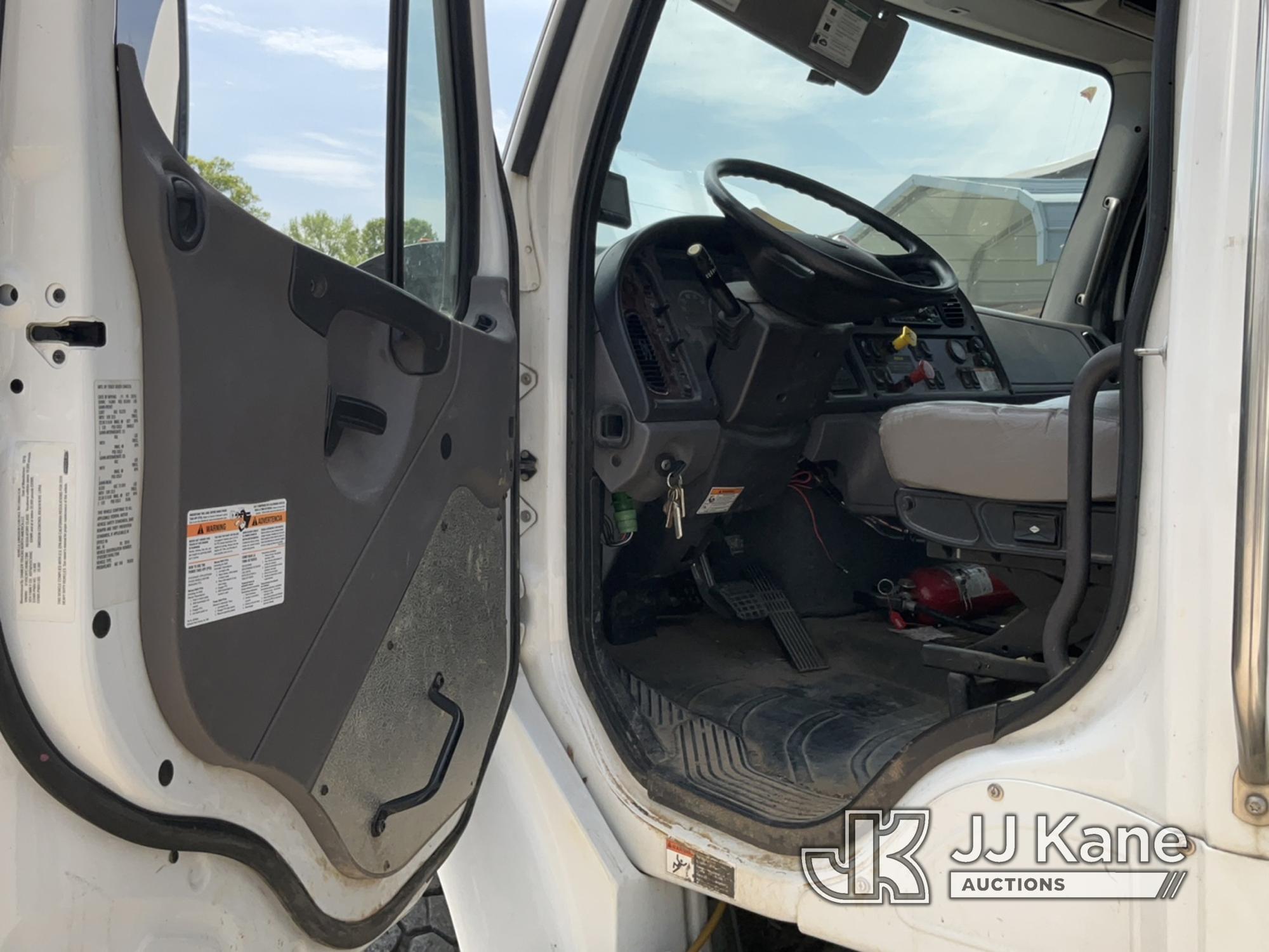 (Charlotte, NC) HiRanger TC55-MH, Material Handling Bucket Truck rear mounted on 2019 Freightliner M