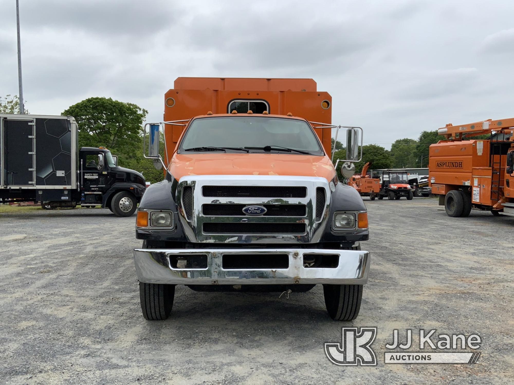 (Shelby, NC) 2010 Ford F750 Chipper Dump Truck Runs, Moves & Dump Bed Operates) (Service Engine Ligh