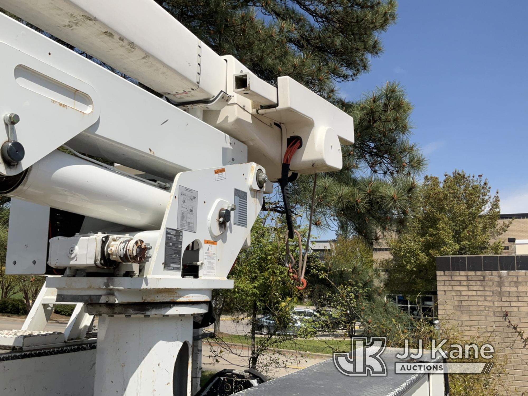 (Charlotte, NC) HiRanger TC55-MH, Material Handling Bucket Truck rear mounted on 2019 Freightliner M