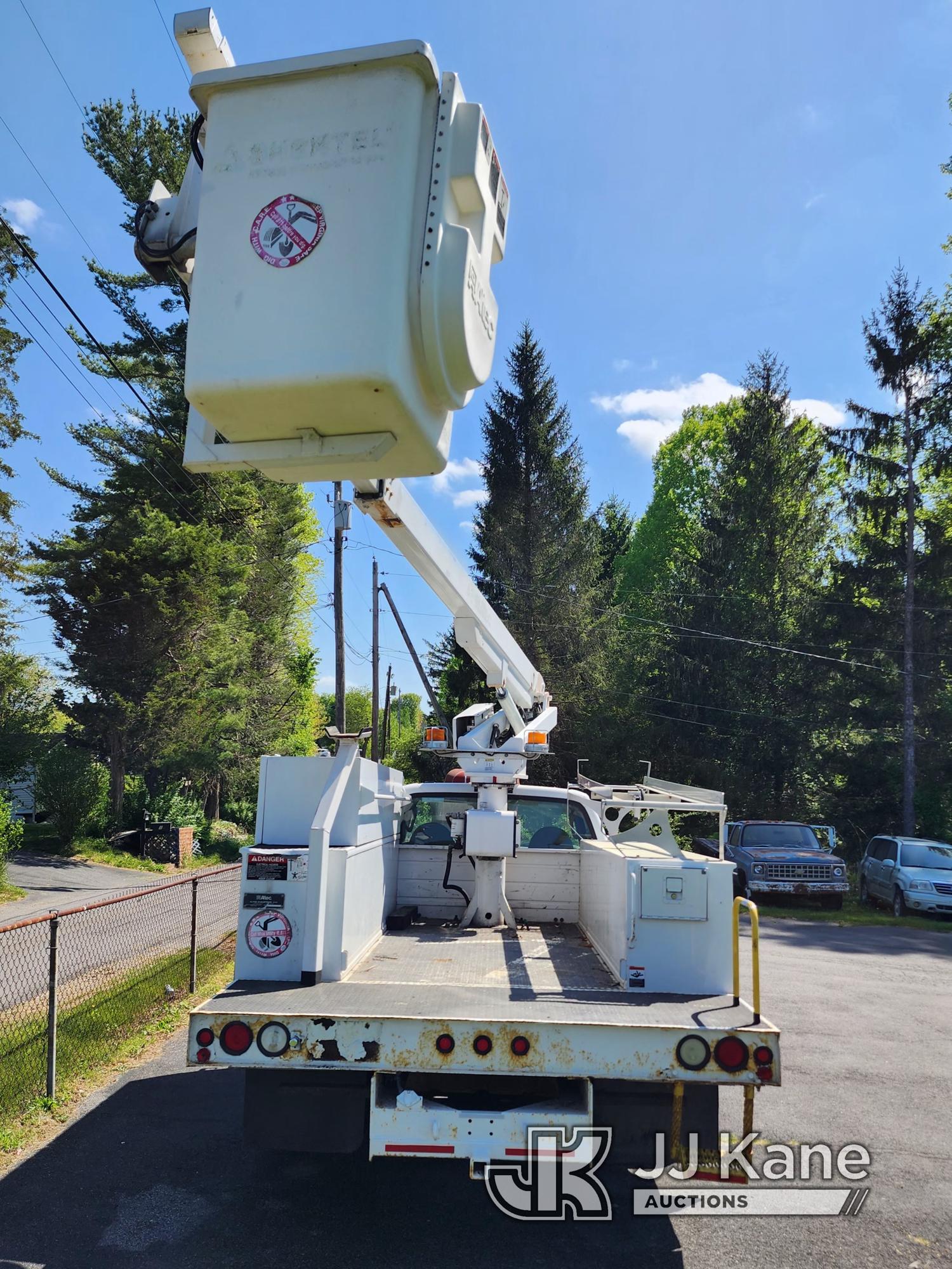(Beckwith, WV) Altec AT200A, Telescopic Non-Insulated Bucket Truck mounted behind cab on 2006 Ford F