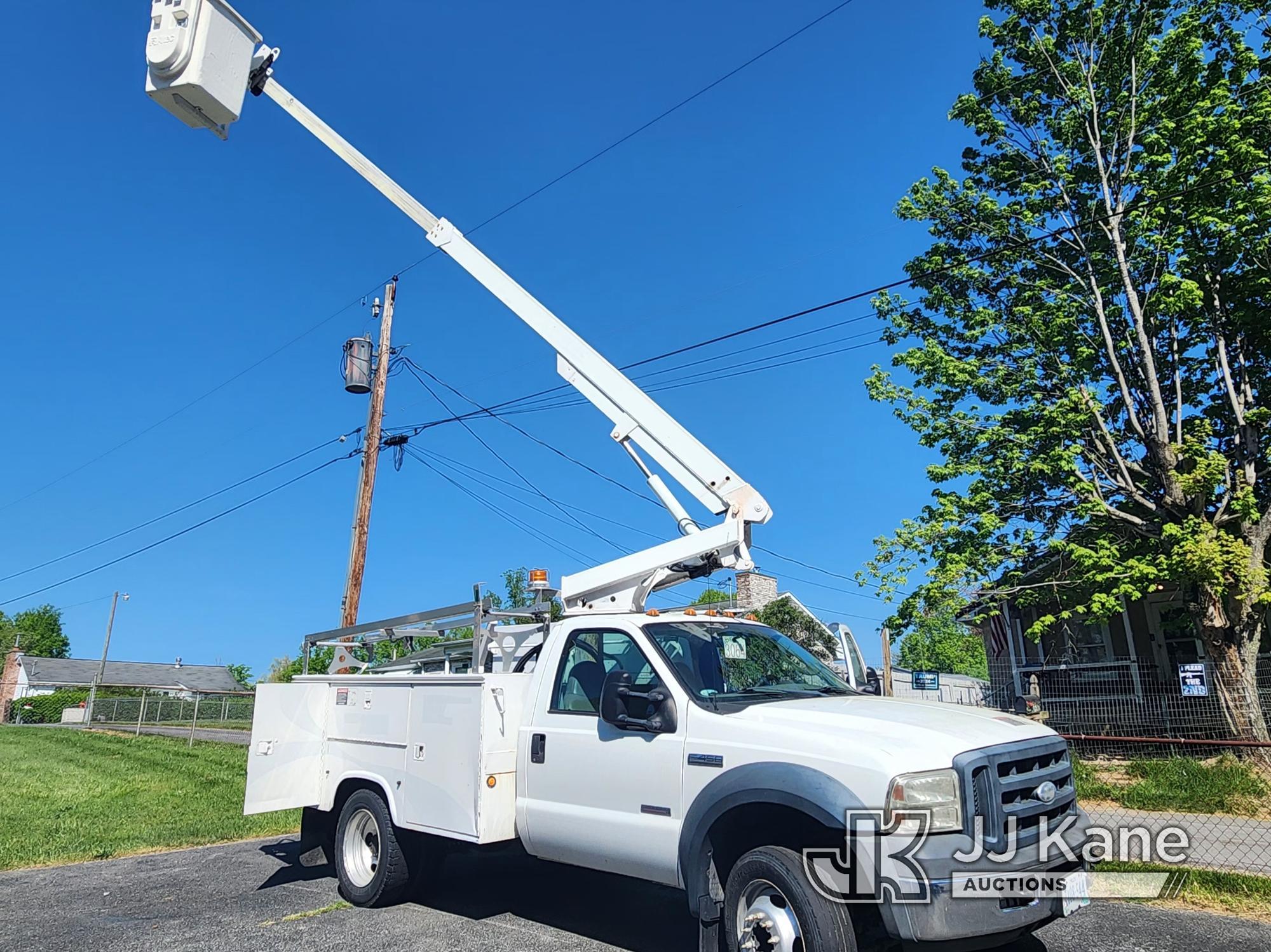 (Beckwith, WV) Altec AT200A, Telescopic Non-Insulated Bucket Truck mounted behind cab on 2006 Ford F