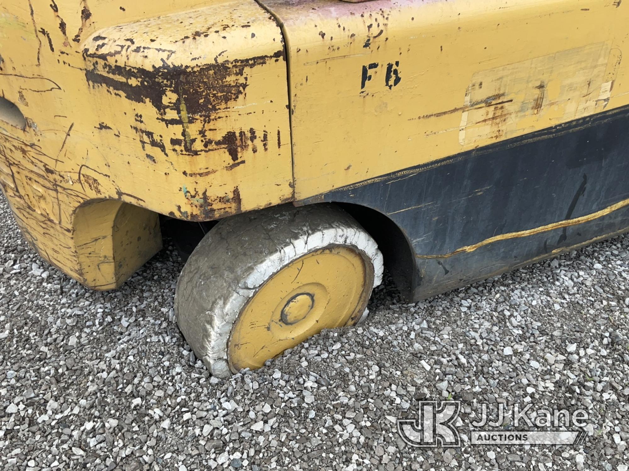 (Verona, KY) Hyster S150A Solid Tired Forklift Runs & Operates) (Tank Not Included) (BUYER MUST LOAD