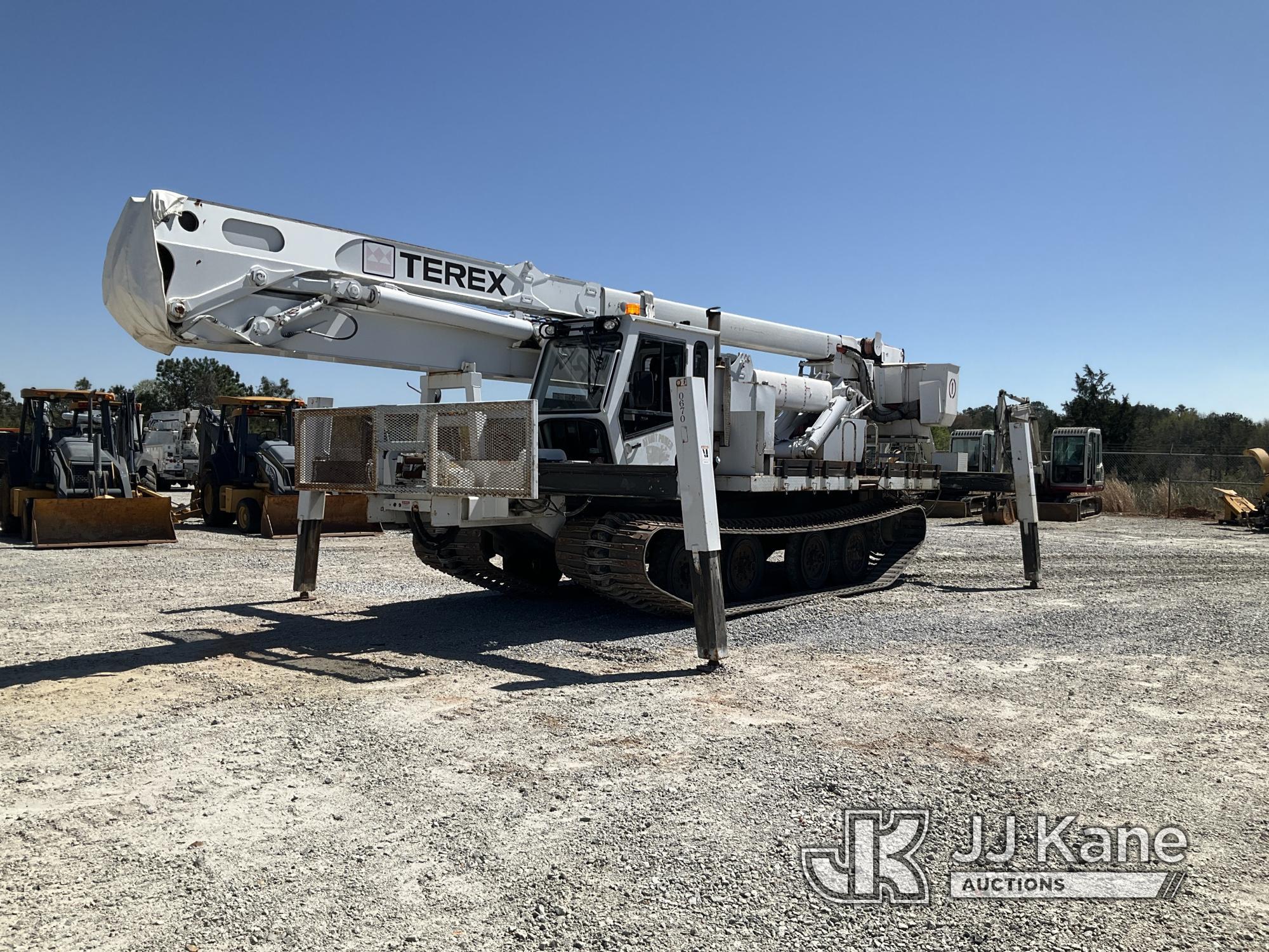 (Villa Rica, GA) HI-Ranger TM-105, Articulating & Telescopic Material Handling Bucket rear mounted o