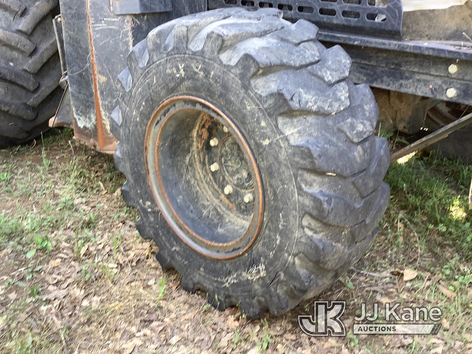 (Graysville, AL) 2019 New Holland TS6120 Utility Tractor Runs with Jump) (Does Not Move, Hydraulic L