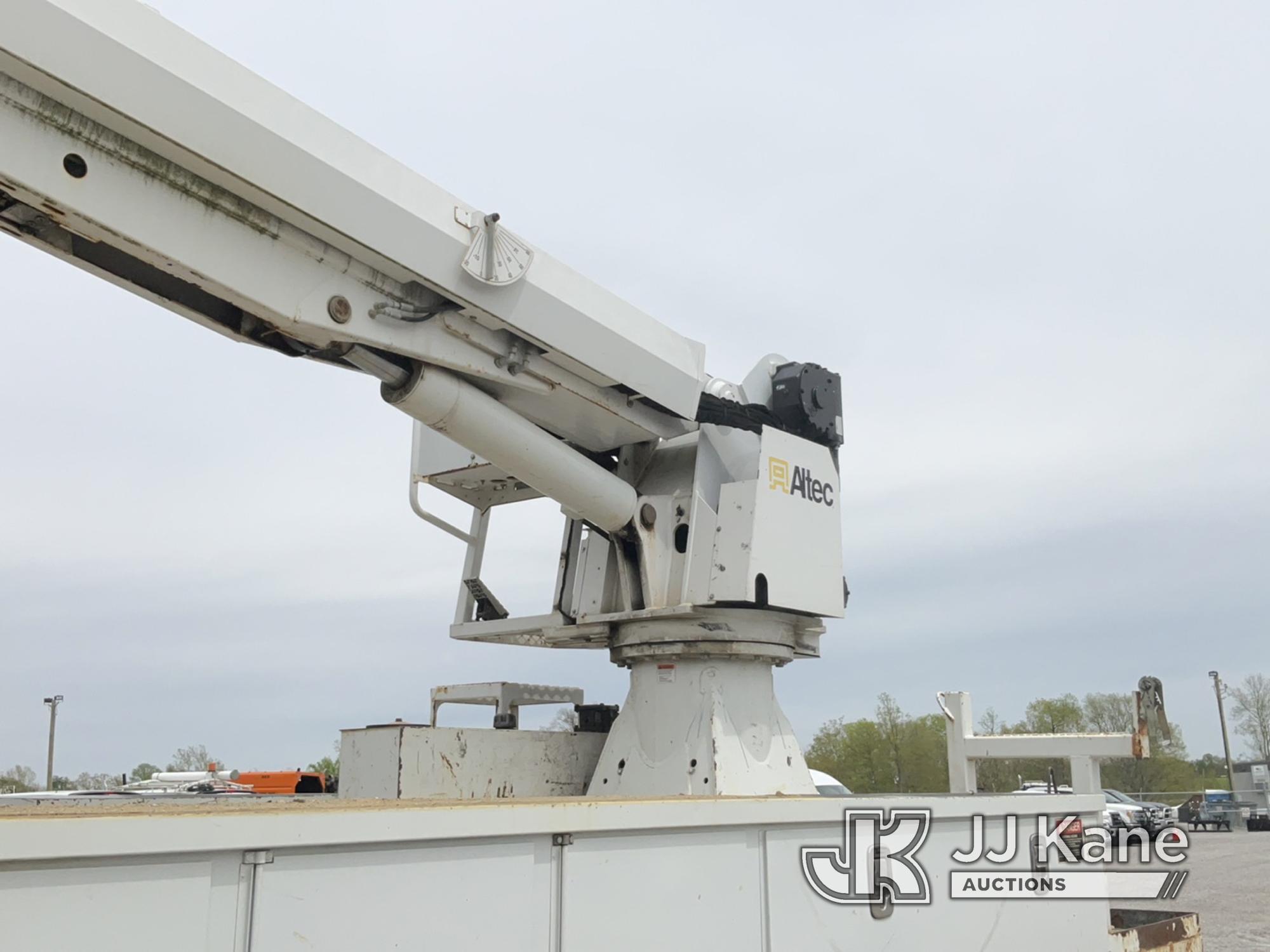 (Verona, KY) Altec DC47-TR, Digger Derrick rear mounted on 2016 Freightliner M2 106 4x4 Utility Truc