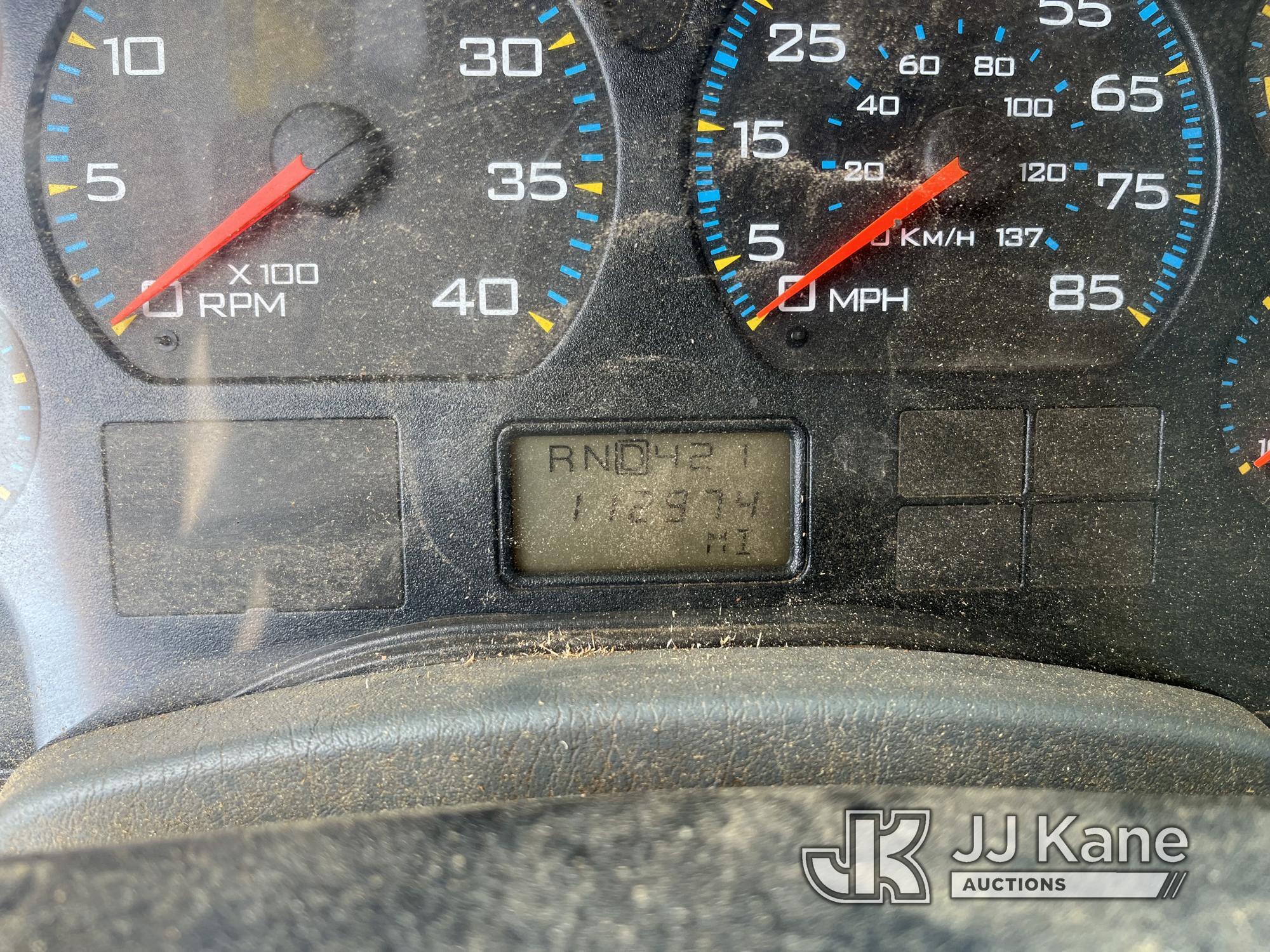 (Chester, VA) 2007 International 4300 Chipper Dump Truck Not Running, Cranks, Does Not Start) (Opera