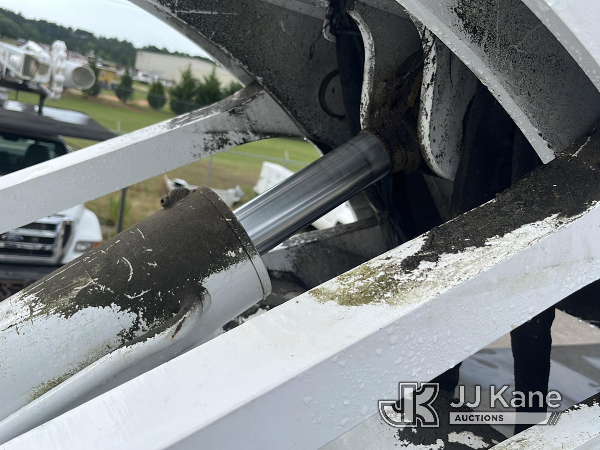 (Sumter, SC) Altec LR760-E70, Over-Center Elevator Bucket Truck mounted behind cab on 2015 Ford F750