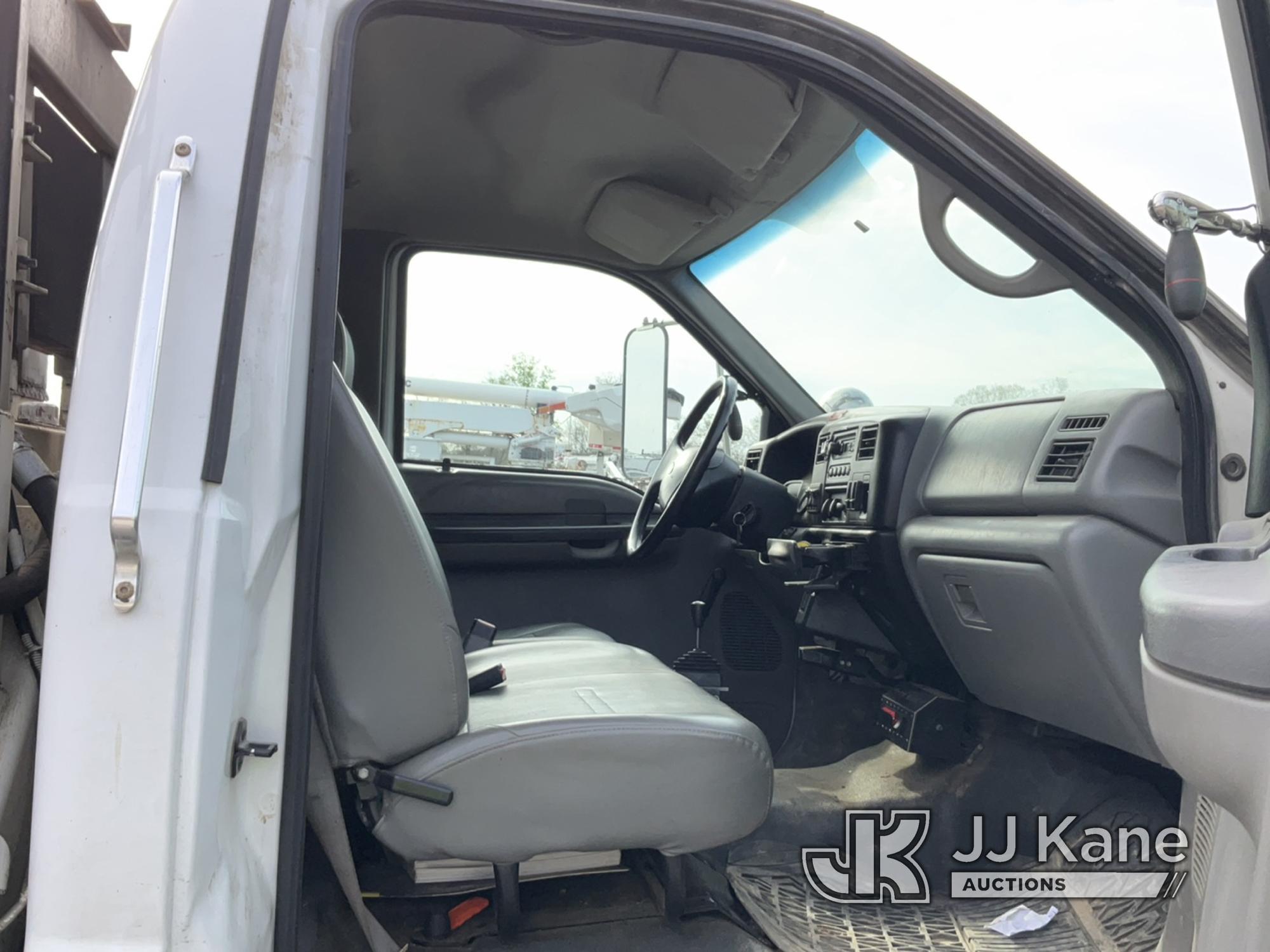 (Verona, KY) Telelect Commander C4045, Digger Derrick rear mounted on 2007 Ford F750 4x4 Flatbed/Uti