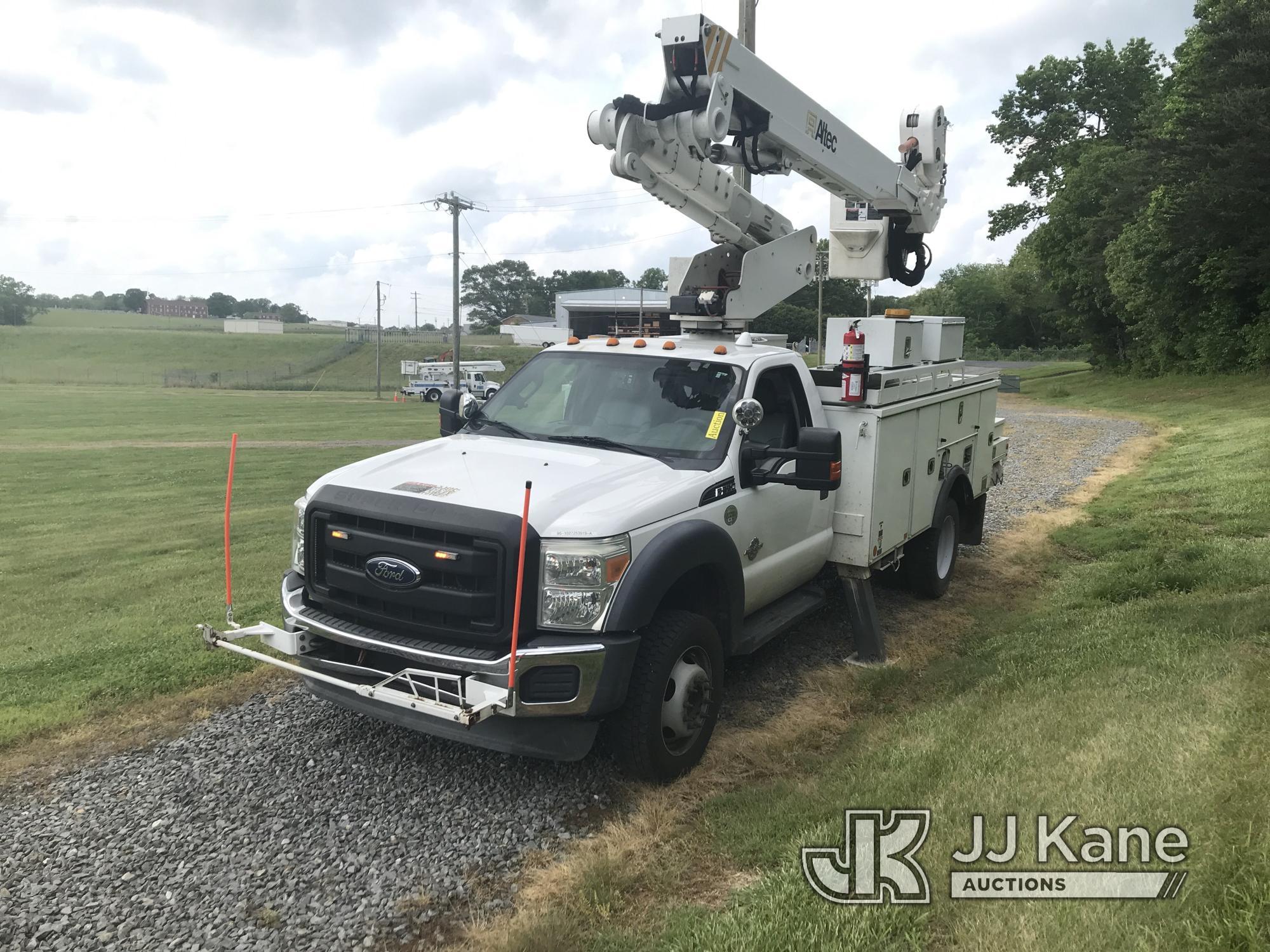 (Mount Airy, NC) Altec AT40-MH, Articulating & Telescopic Material Handling Bucket Truck mounted beh