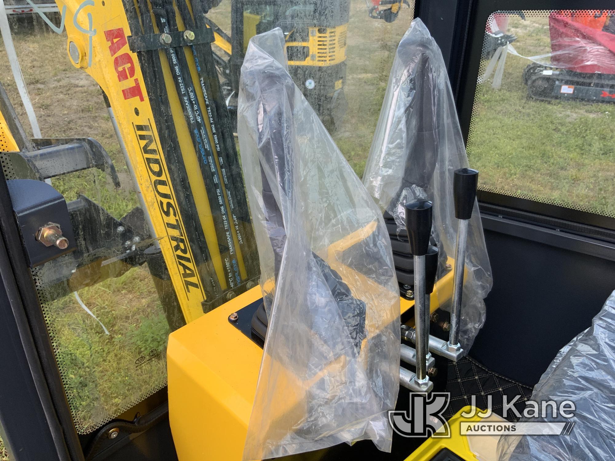 (Westlake, FL) 2024 AGT QH13R Mini Hydraulic Excavator New/Unused