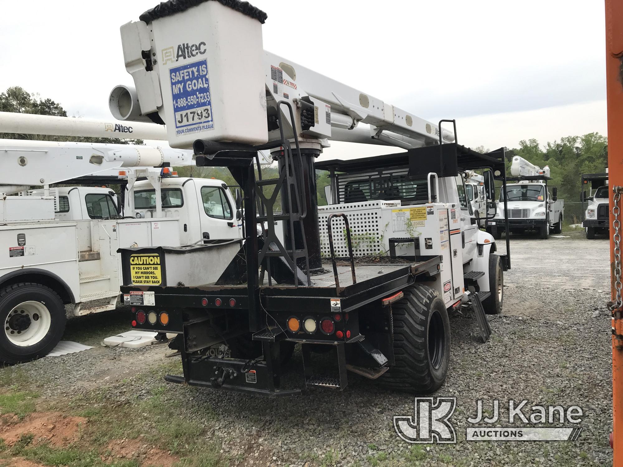 (Mount Airy, NC) Altec LR758RM, Over-Center Bucket Truck rear mounted on 2013 International 4300 Fla