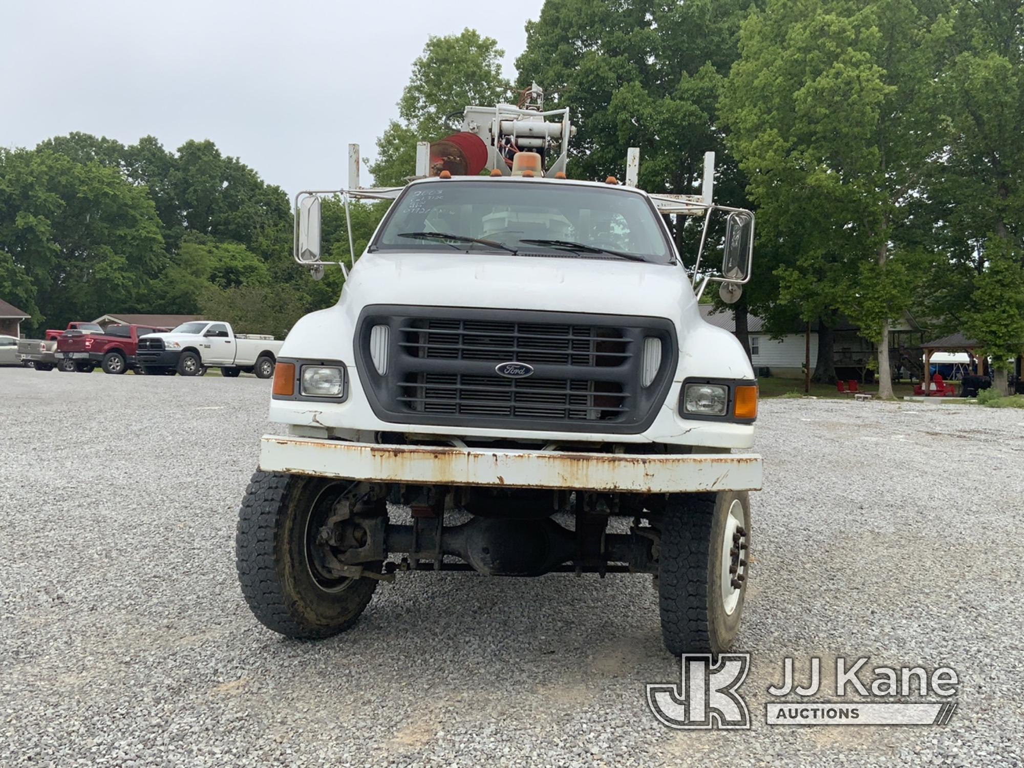 (New Tazewell, TN) Terex Commander 4042, Digger Derrick mounted behind cab on 2003 Ford F750 4x4 Fla