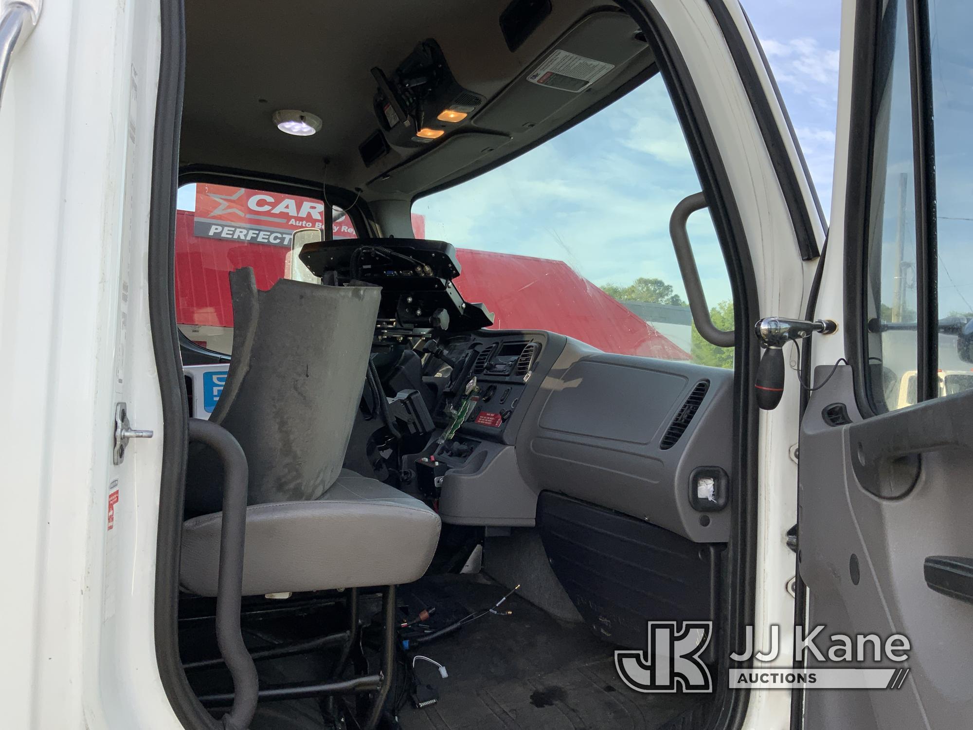 (Ocala, FL) Altec L42A, Over-Center Bucket Truck center mounted on 2014 Freightliner M2 106 Utility