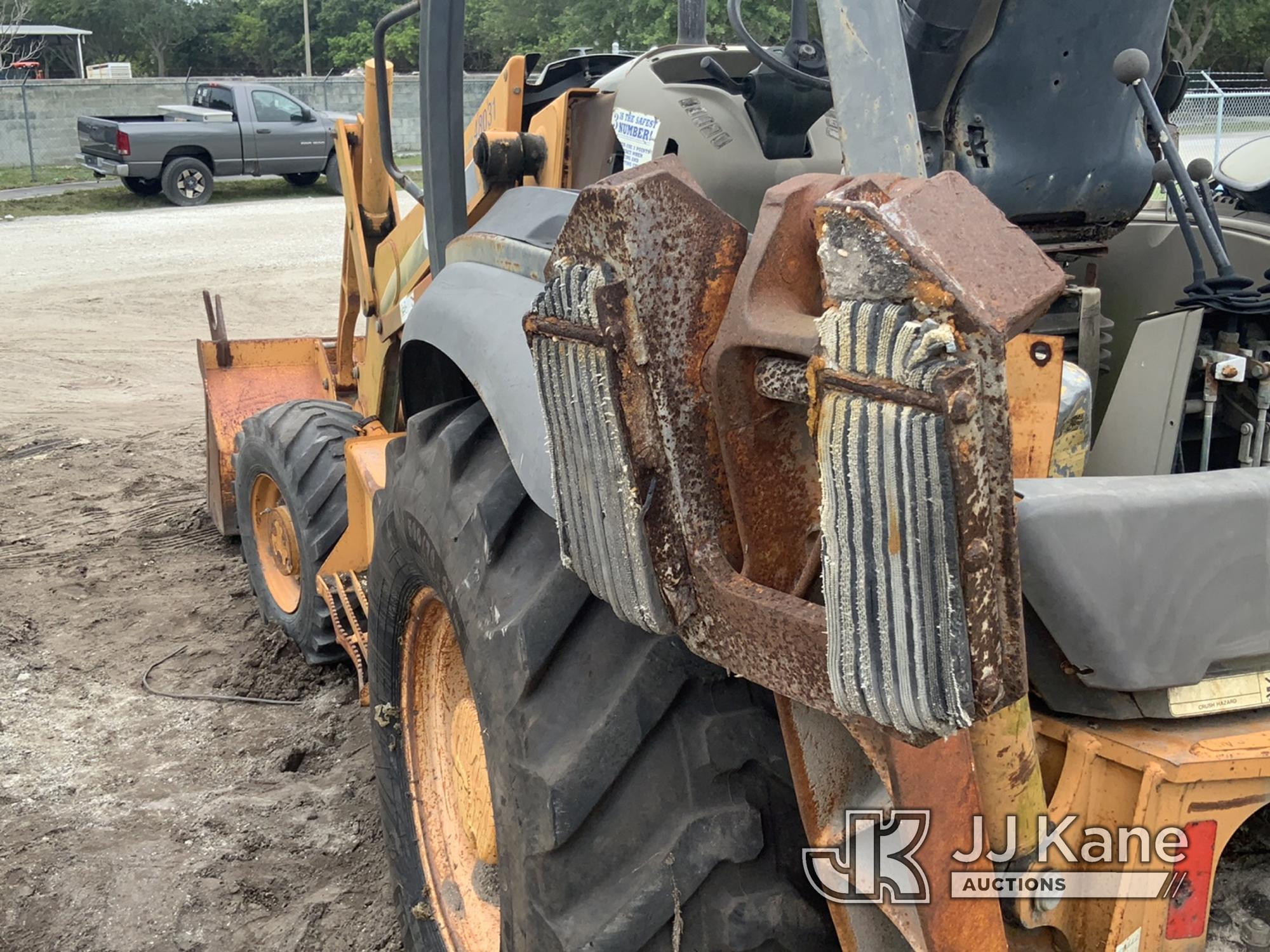 (Fort Pierce, FL) Case 580SM Tractor Loader Backhoe Not Running, Condition Unknown)( Dash Apart, Bat