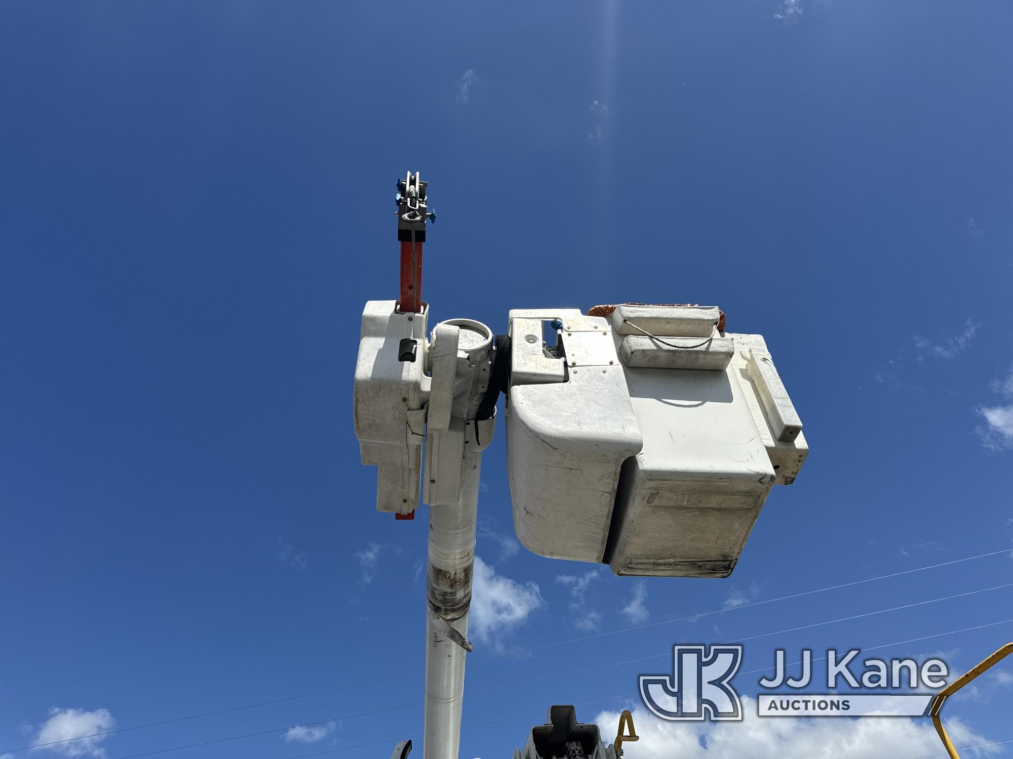 (Ocala, FL) Altec L42-MH, Over-Center Material Handling Bucket center mounted on 2010 Freightliner M