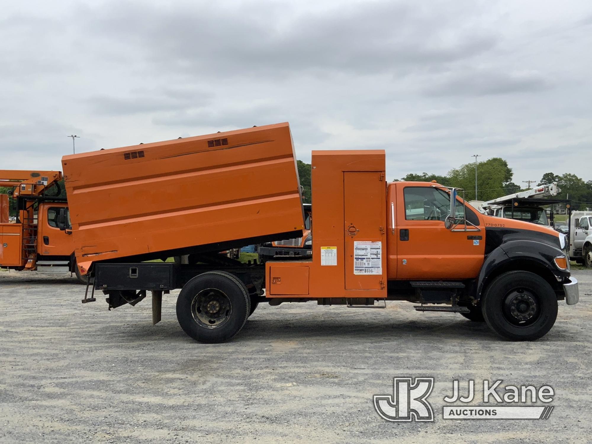 (Shelby, NC) 2010 Ford F750 Chipper Dump Truck Runs, Moves & Dump Bed Operates) (Service Engine Ligh