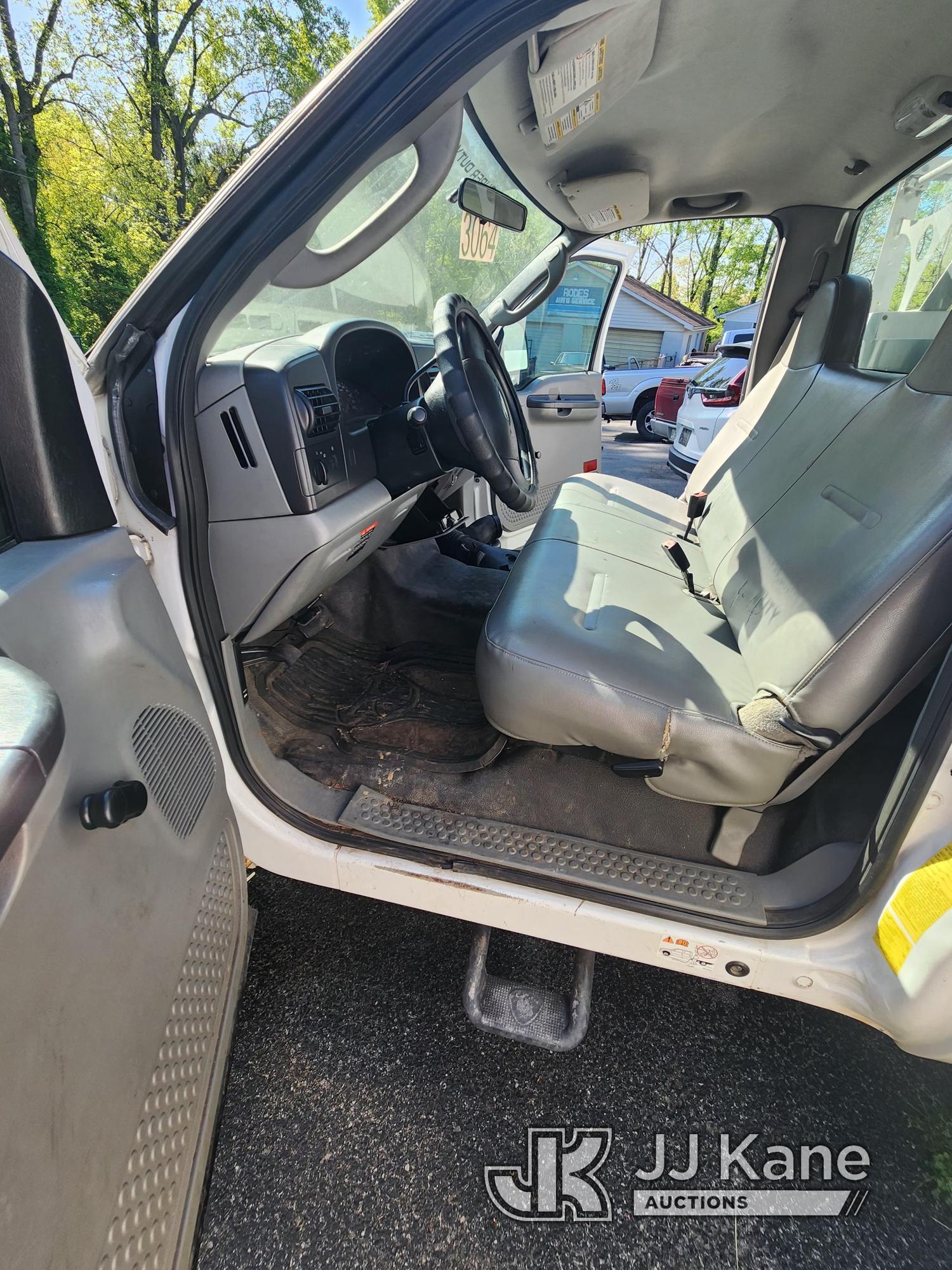 (Beckwith, WV) Altec AT200A, Telescopic Non-Insulated Bucket Truck mounted behind cab on 2006 Ford F