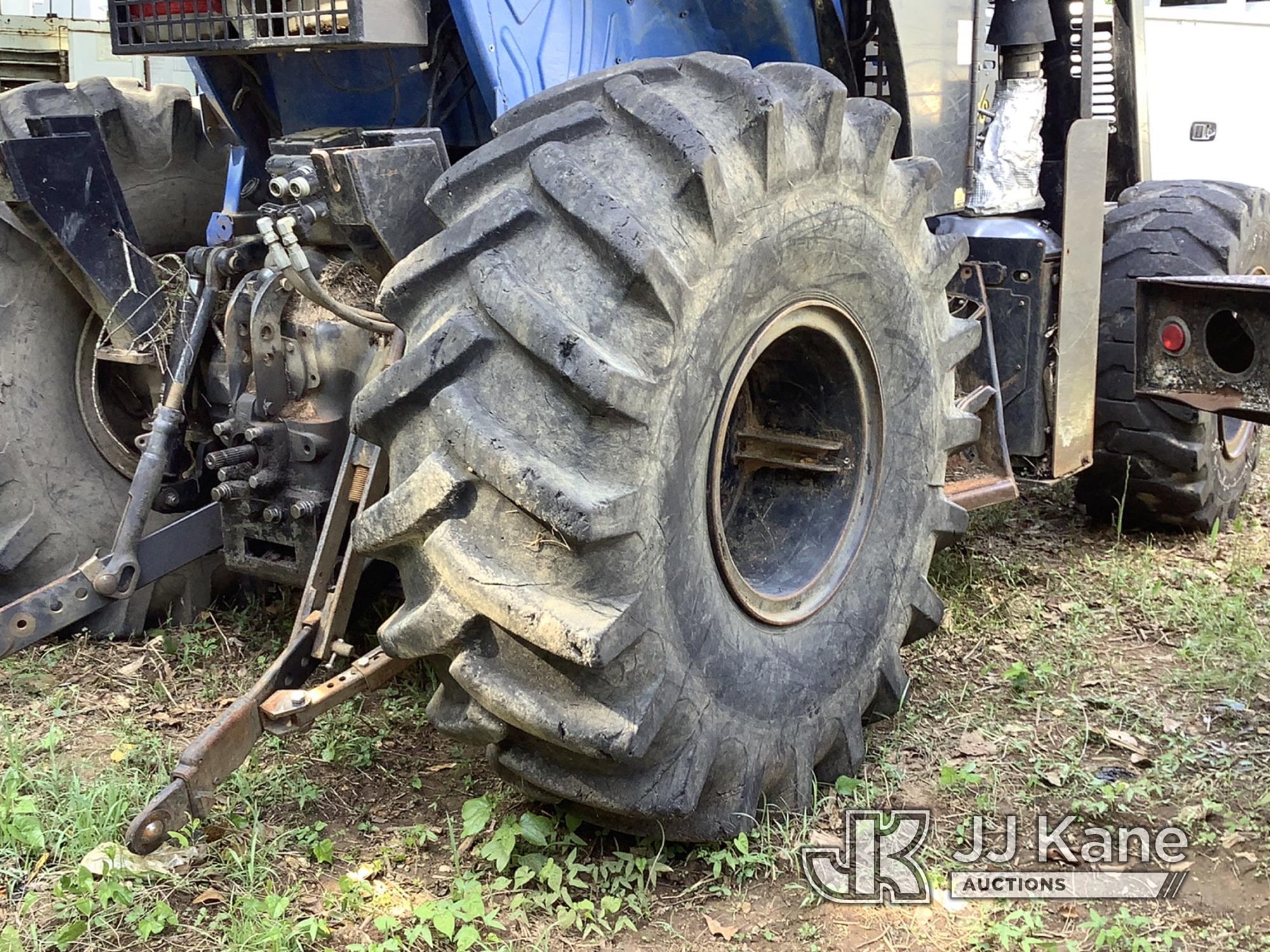 (Graysville, AL) 2019 New Holland TS6120 Utility Tractor Runs with Jump) (Does Not Move, Hydraulic L